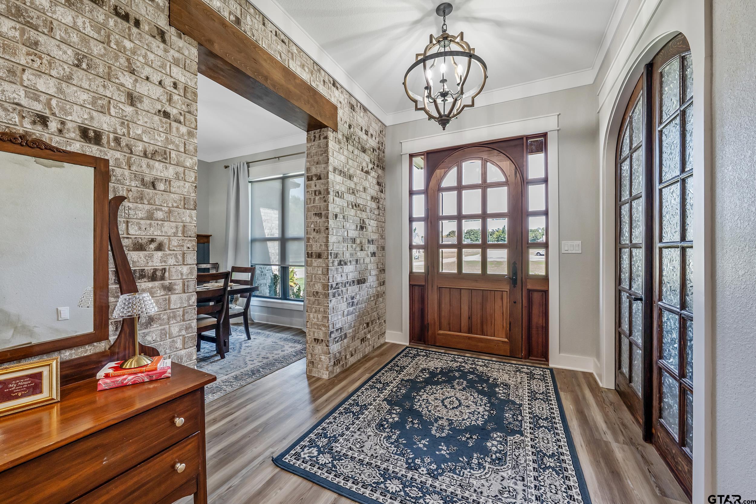 Mineola, Texas, 75773, United States, 3 Bedrooms Bedrooms, ,3 BathroomsBathrooms,Residential,For Sale,1951277