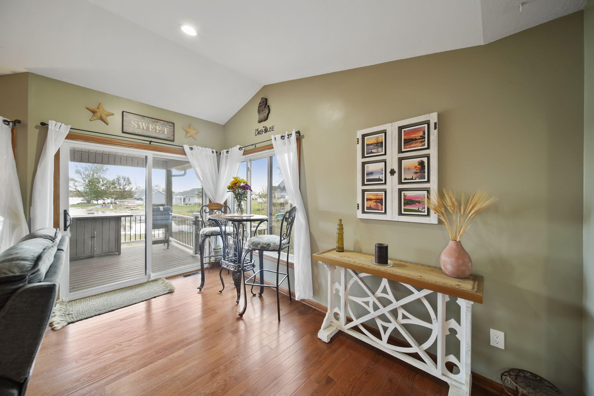 Onsted, Michigan, 49265, United States, 3 Bedrooms Bedrooms, ,3 BathroomsBathrooms,Residential,For Sale,1984603