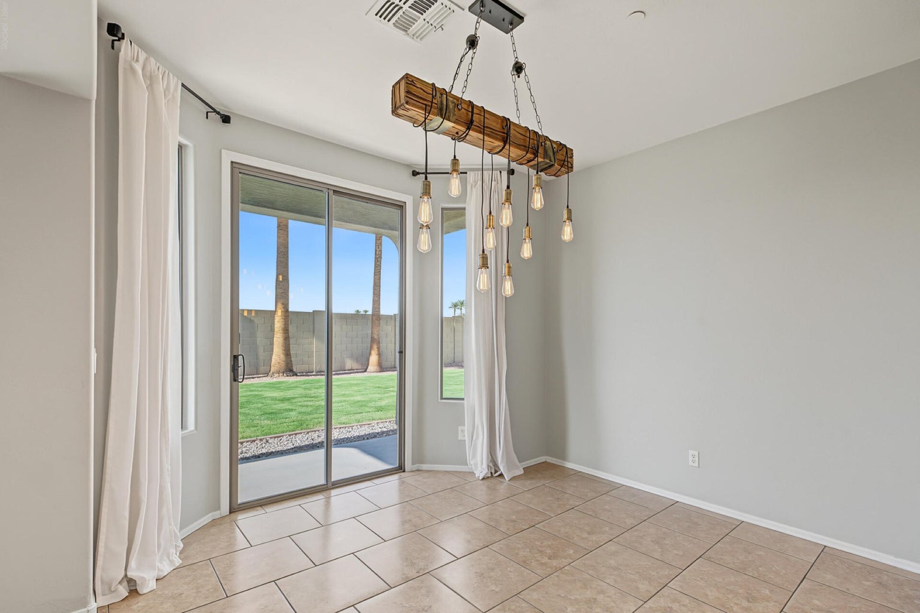  15250 W Pierson Street¦Goodyear, AZ - 物件實景