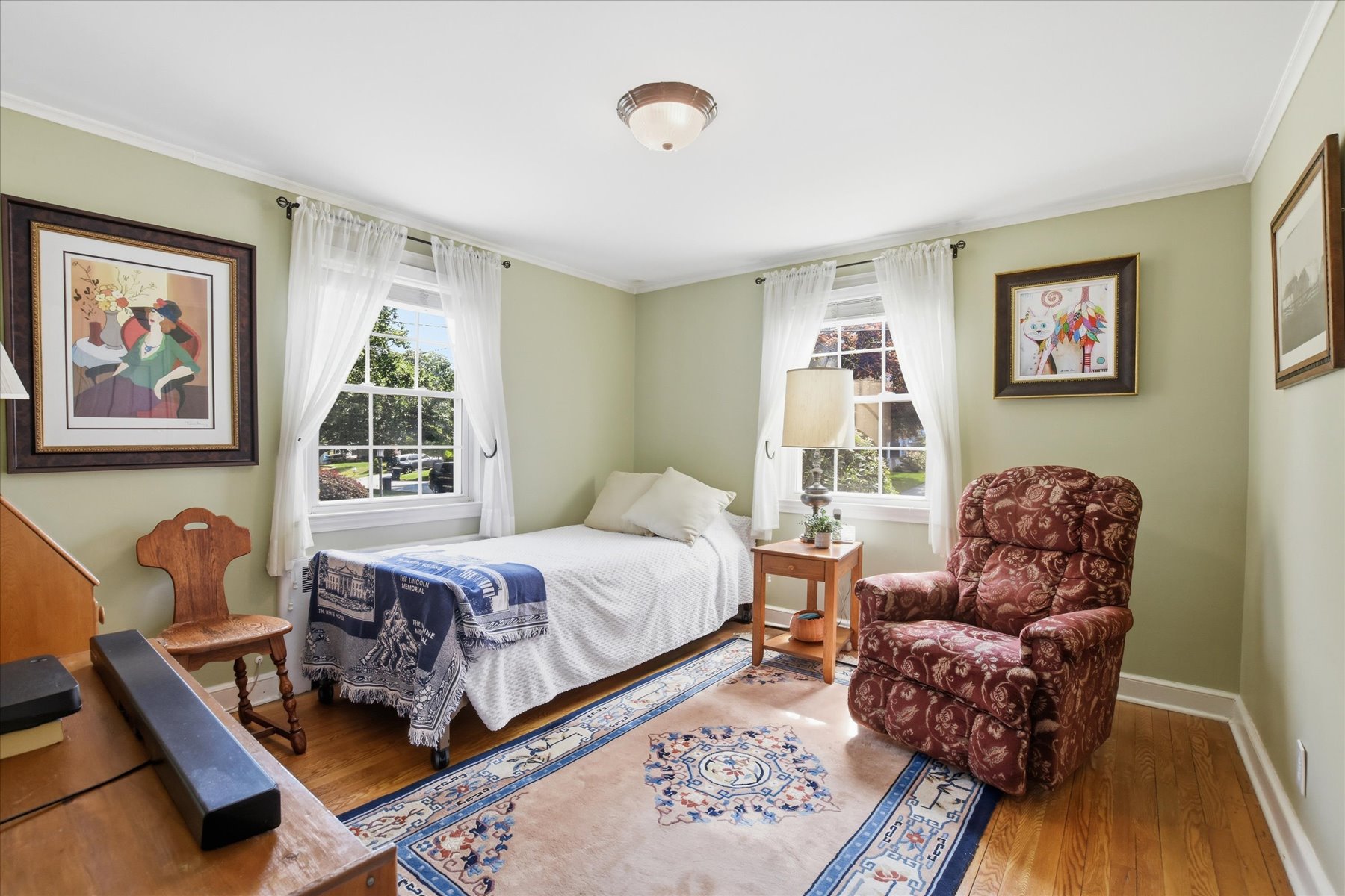  ?Shadylawn? Neighborhood Cape Cod Home With a Flowing Floorplan - 物件實景