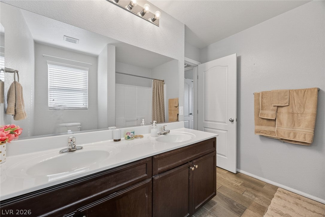 Las Vegas, Nevada, 89129, United States, 4 Bedrooms Bedrooms, ,3 BathroomsBathrooms,Residential,For Sale,2023651