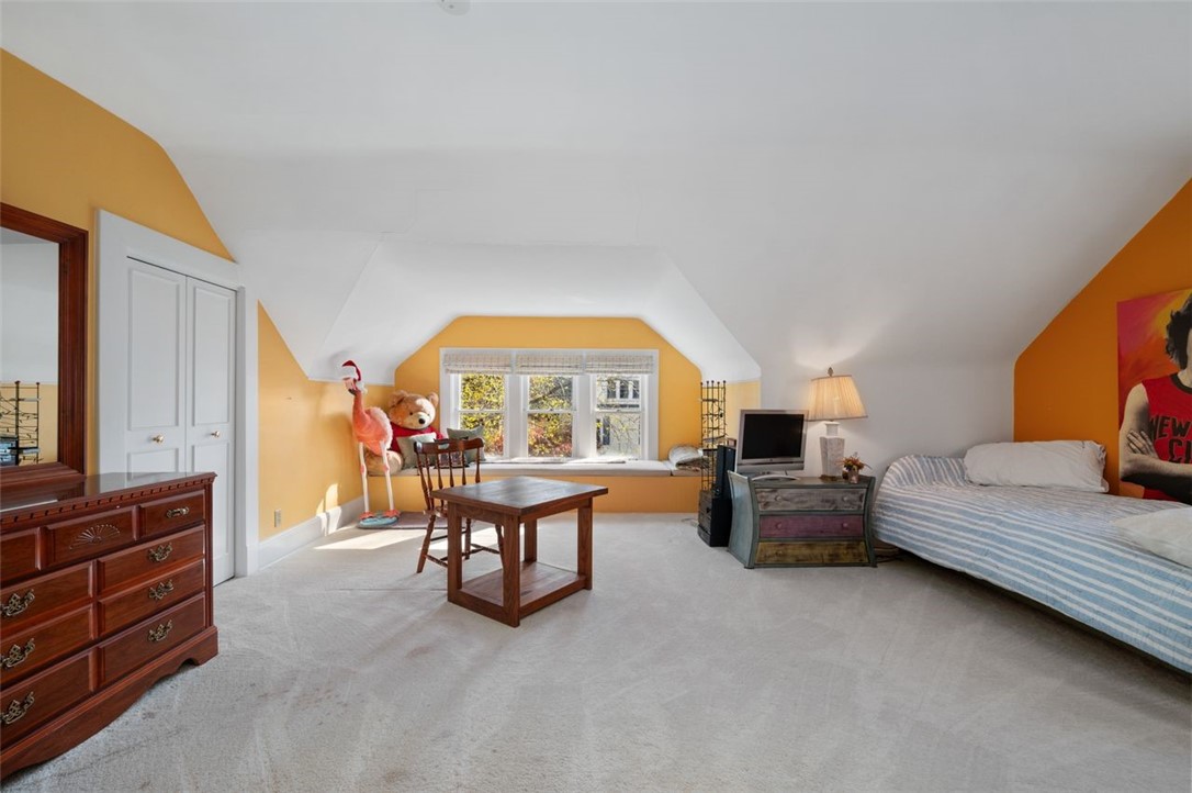 Squirrel Hill, Pennsylvania, 15217, United States, 5 Bedrooms Bedrooms, ,4 BathroomsBathrooms,Residential,For Sale,1991215