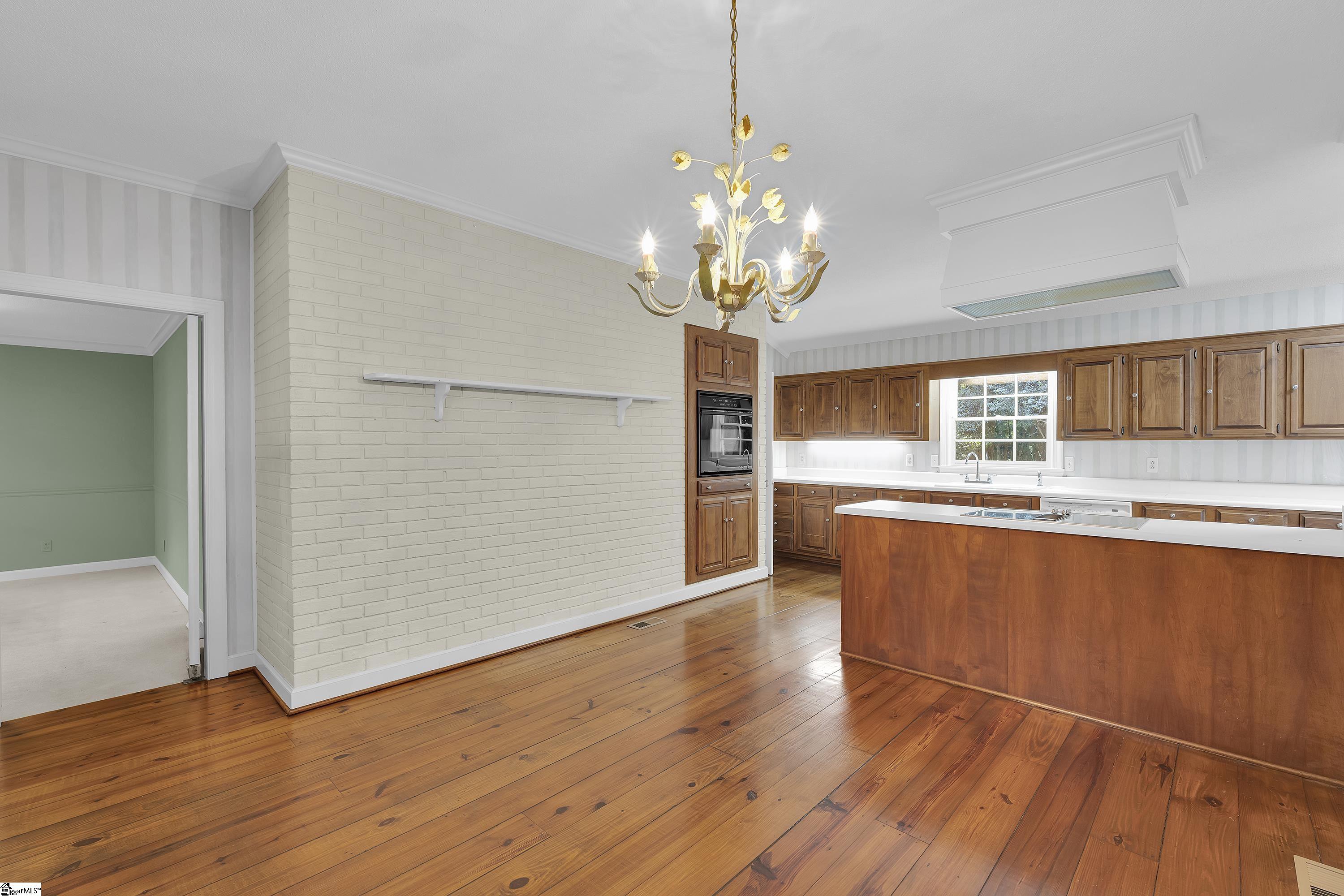 Spartanburg, South Carolina, 29302, United States, 4 Bedrooms Bedrooms, ,3 BathroomsBathrooms,Residential,For Sale,1906881