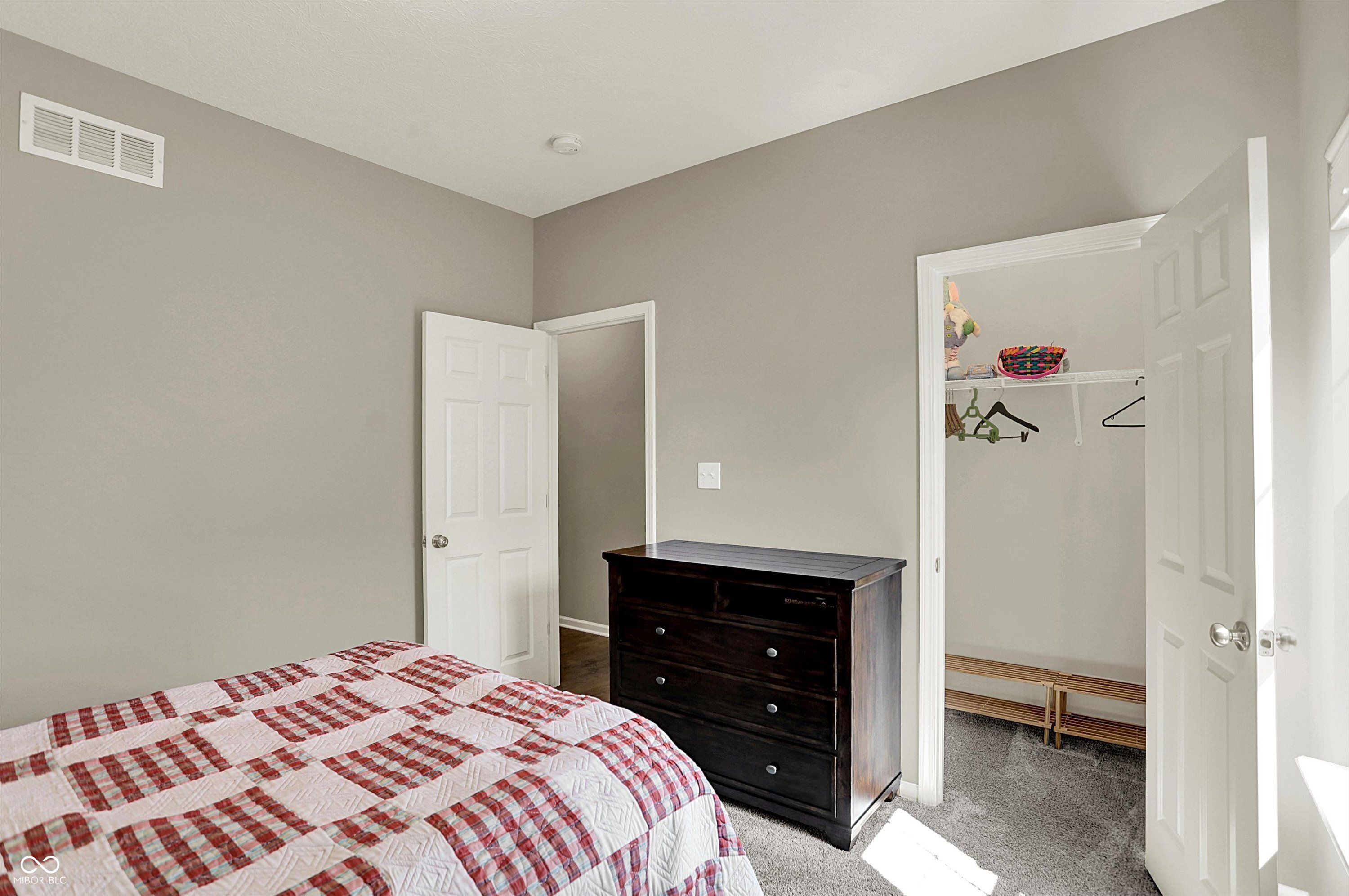 Noblesville, Indiana, 46060, United States, 5 Bedrooms Bedrooms, ,3 BathroomsBathrooms,Residential,For Sale,1974054