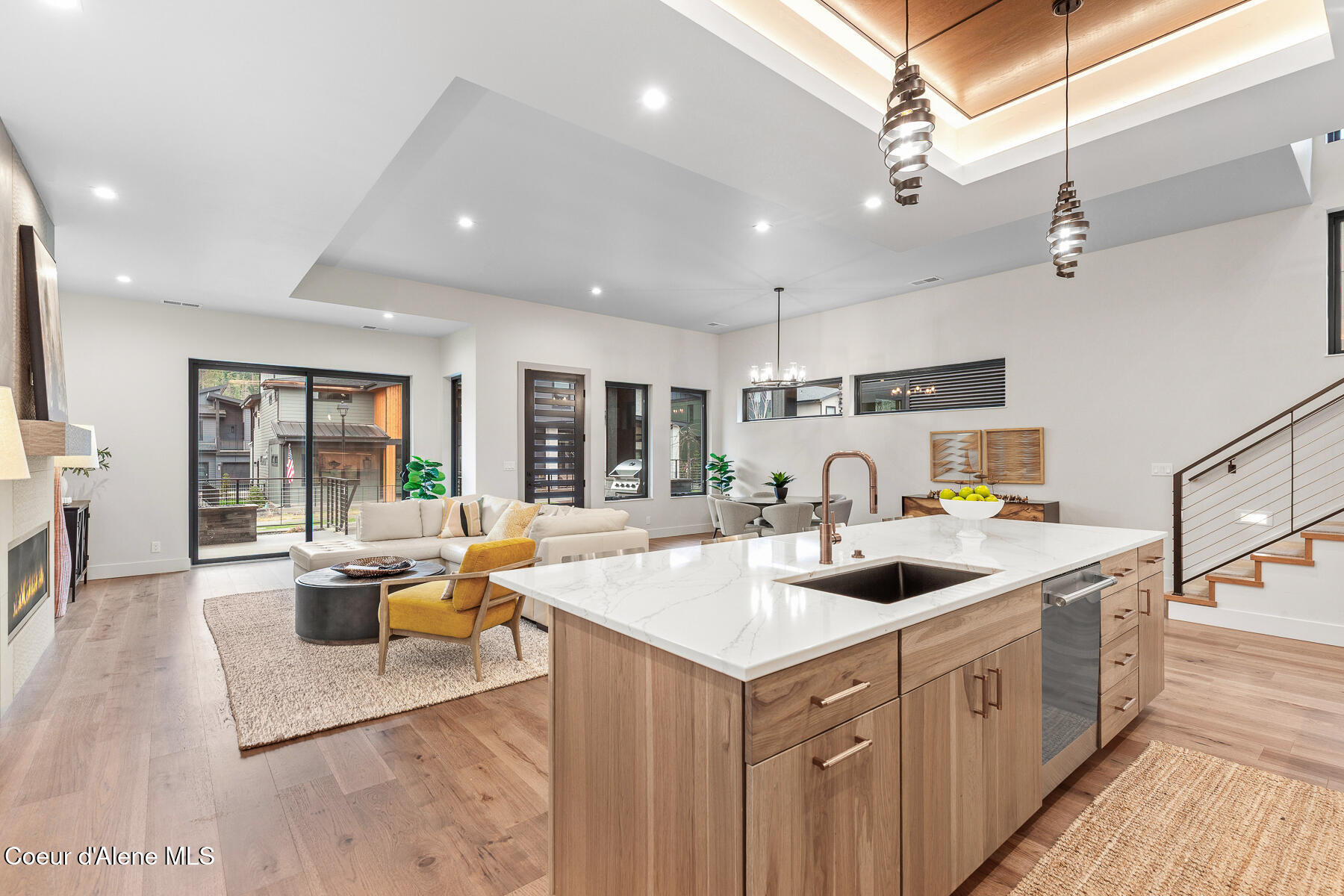 Coeur d'Alene, Idaho, 83814, United States, 3 Bedrooms Bedrooms, ,4 BathroomsBathrooms,Residential,For Sale,2014770