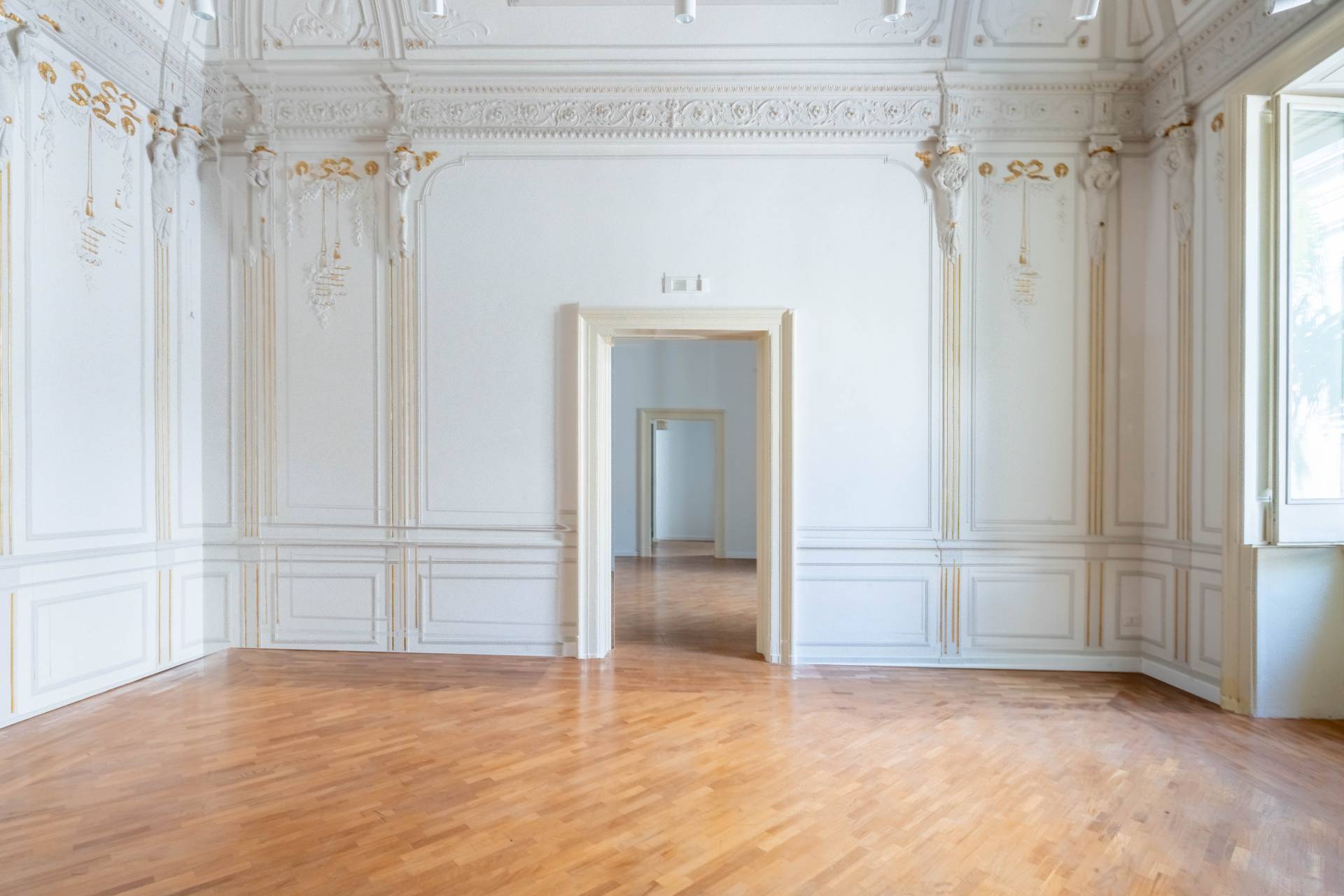 Piazza Anime / Corso Roma, Brindisi, Brindisi, 72100, IT, 8 Bedrooms Bedrooms, ,2 BathroomsBathrooms,Residential,For Sale,Piazza Anime / Corso Roma,1629554