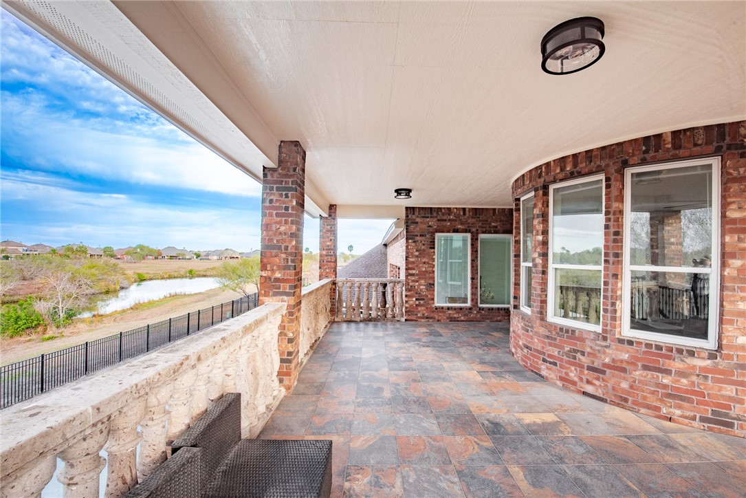 Corpus Christi, Texas, 78414, United States, 5 Bedrooms Bedrooms, ,5 BathroomsBathrooms,Residential,For Sale,1934691