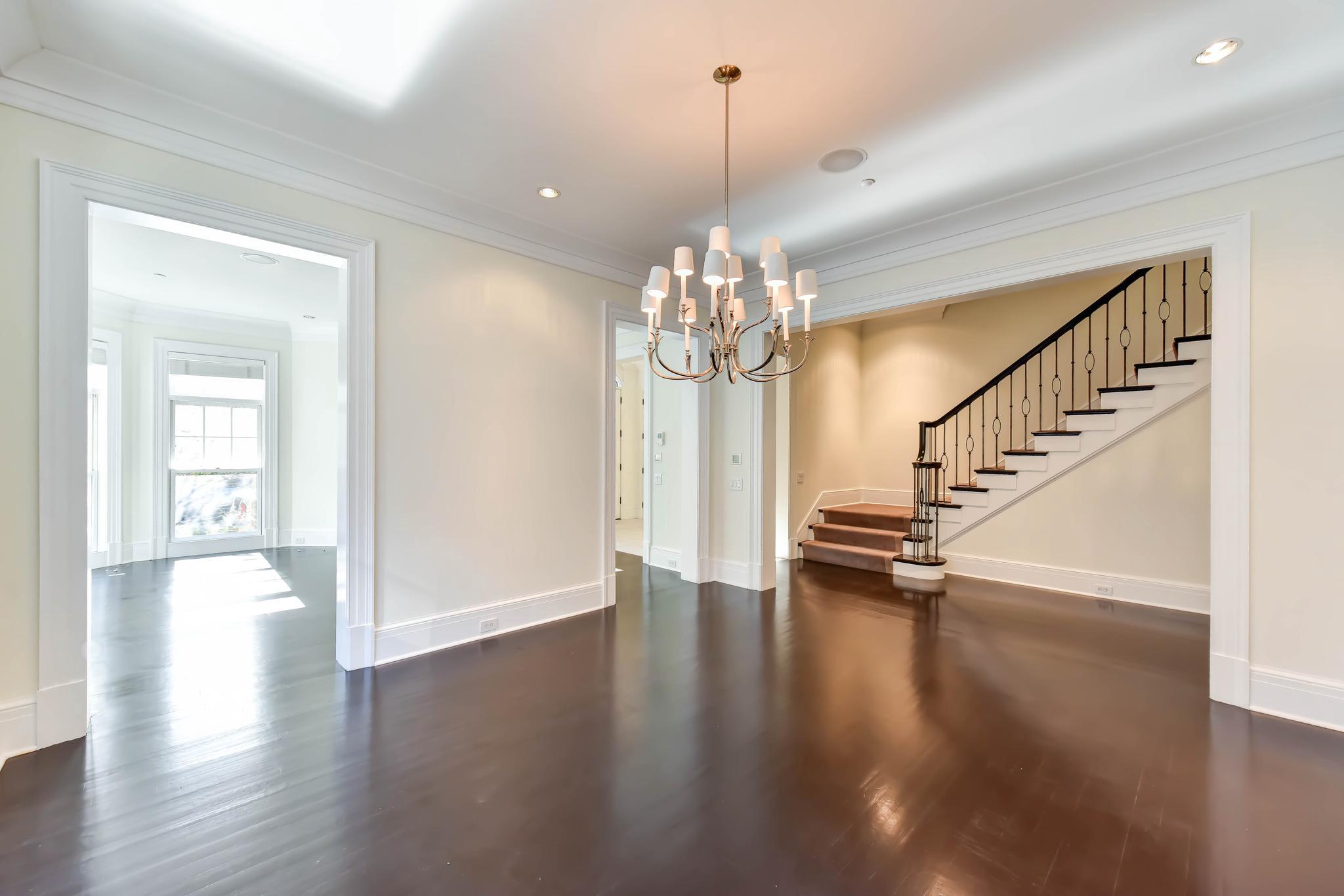  2733 Cathedral Avenue NW, Washington, DC, 20008 - 物件實景