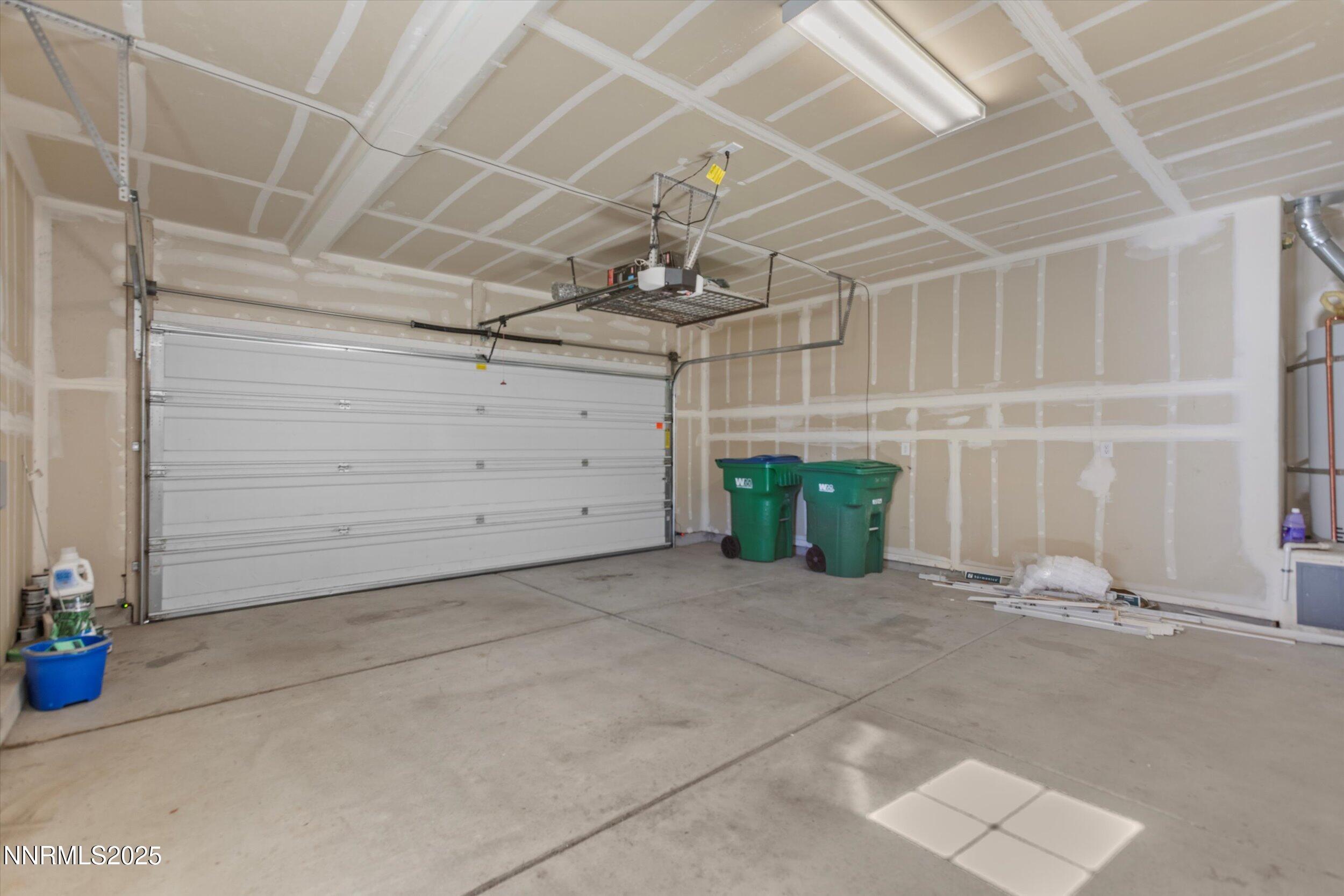 Sparks, Nevada, 89436, United States, 3 Bedrooms Bedrooms, ,3 BathroomsBathrooms,Residential,For Sale,1988123