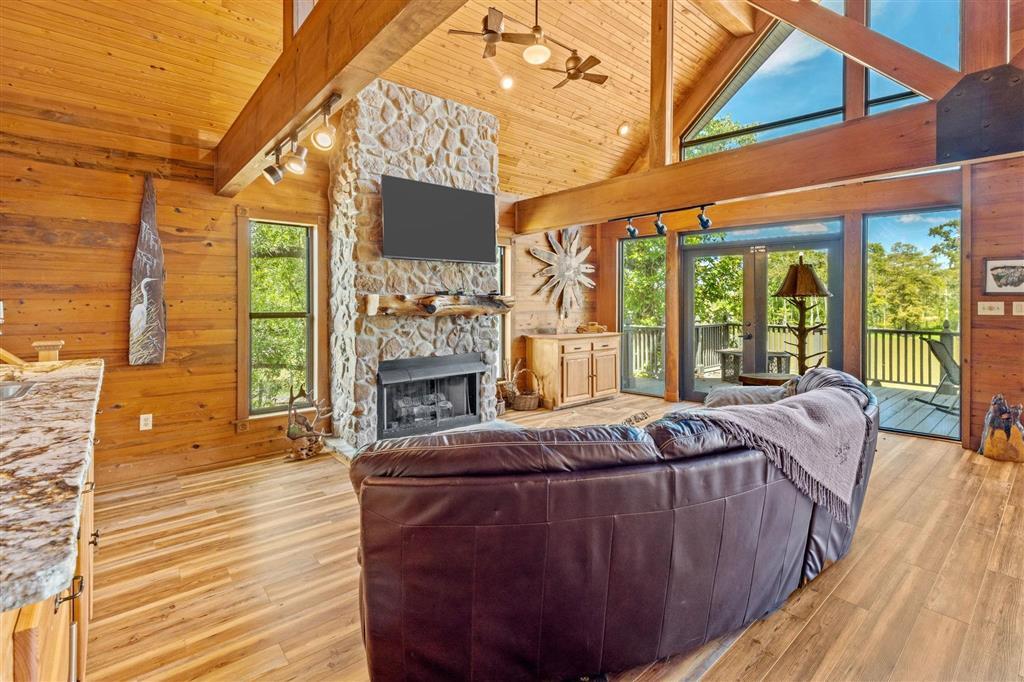 Lake Charles, Louisiana, 70615, United States, 3 Bedrooms Bedrooms, ,3 BathroomsBathrooms,Residential,For Sale,1926503