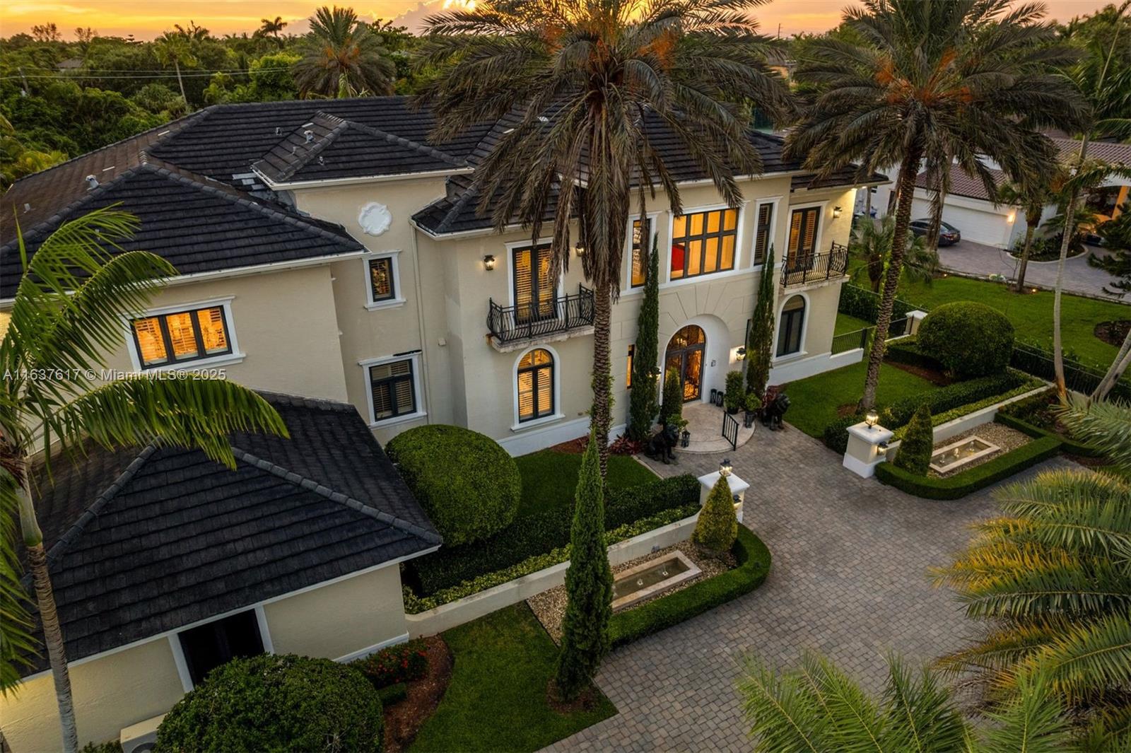 Pinecrest, Florida, 33156, United States, 7 Bedrooms Bedrooms, ,8 BathroomsBathrooms,Residential,For Sale,1989017