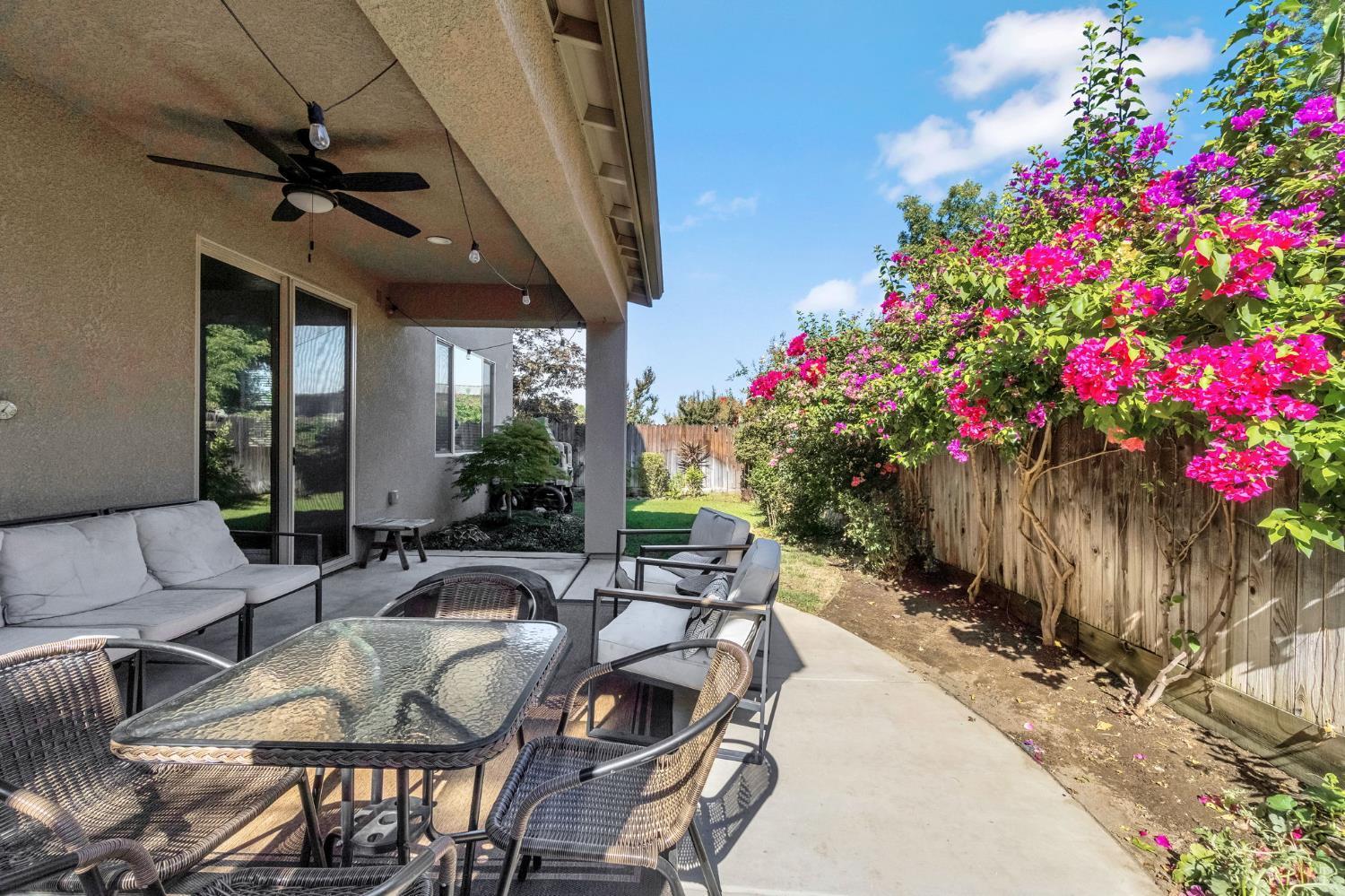 Clovis, California, 93619, United States, 3 Bedrooms Bedrooms, ,3 BathroomsBathrooms,Residential,For Sale,1935321