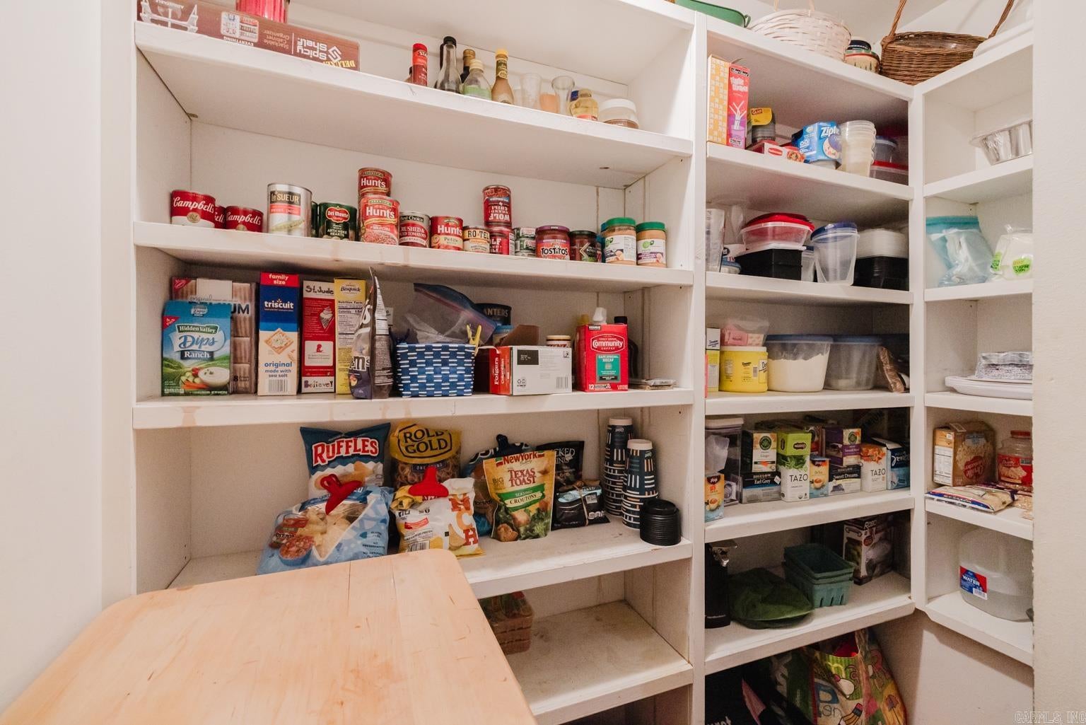 Little Rock, Arkansas, 72212, United States, 5 Bedrooms Bedrooms, ,5 BathroomsBathrooms,Residential,For Sale,1975952