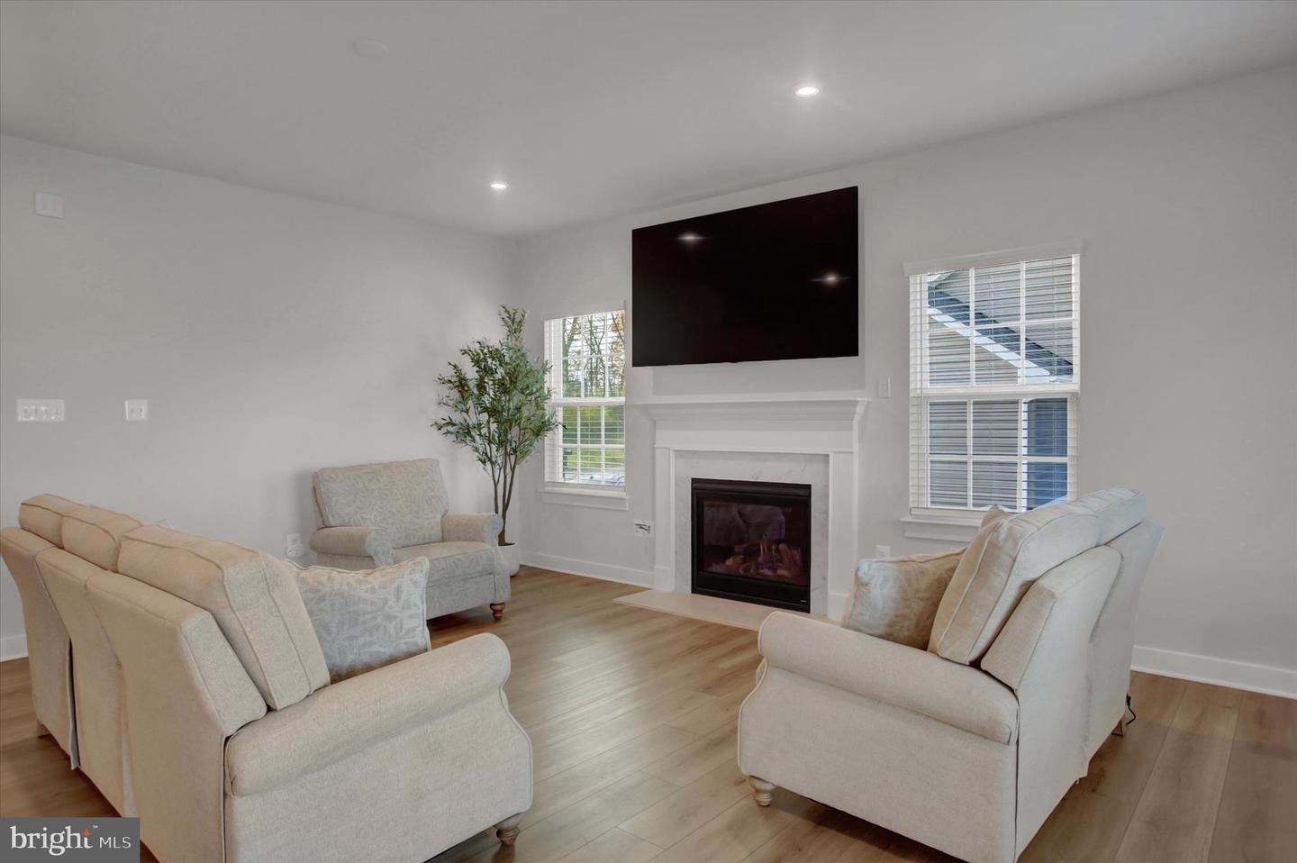 Greencastle, Pennsylvania, 17225, United States, 4 Bedrooms Bedrooms, ,4 BathroomsBathrooms,Residential,For Sale,1989287