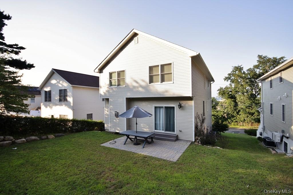 Haverstraw, New York, 10927, United States, 4 Bedrooms Bedrooms, ,3 BathroomsBathrooms,Residential,For Sale,1914087