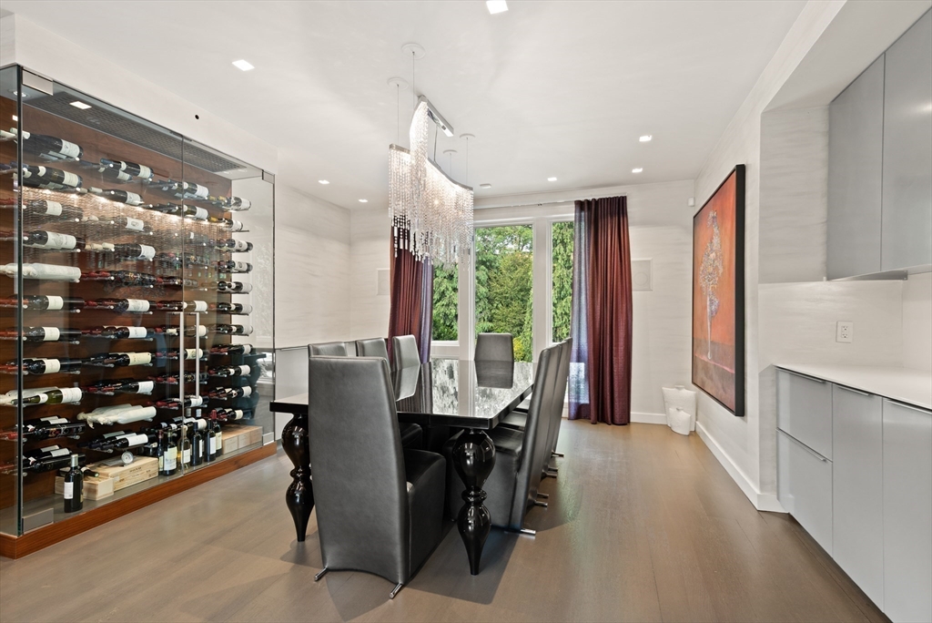 Brookline, Massachusetts, 02467, United States, 5 Bedrooms Bedrooms, ,6 BathroomsBathrooms,Residential,For Sale,1686608