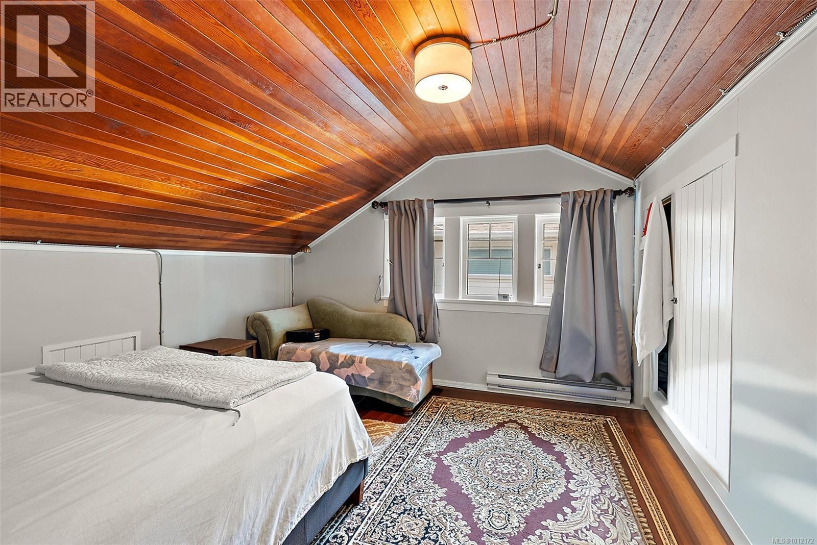 SIDNEY, British Columbia, V8L 2W2, CA, 5 Bedrooms Bedrooms, ,5 BathroomsBathrooms,Residential,For Sale,1949538