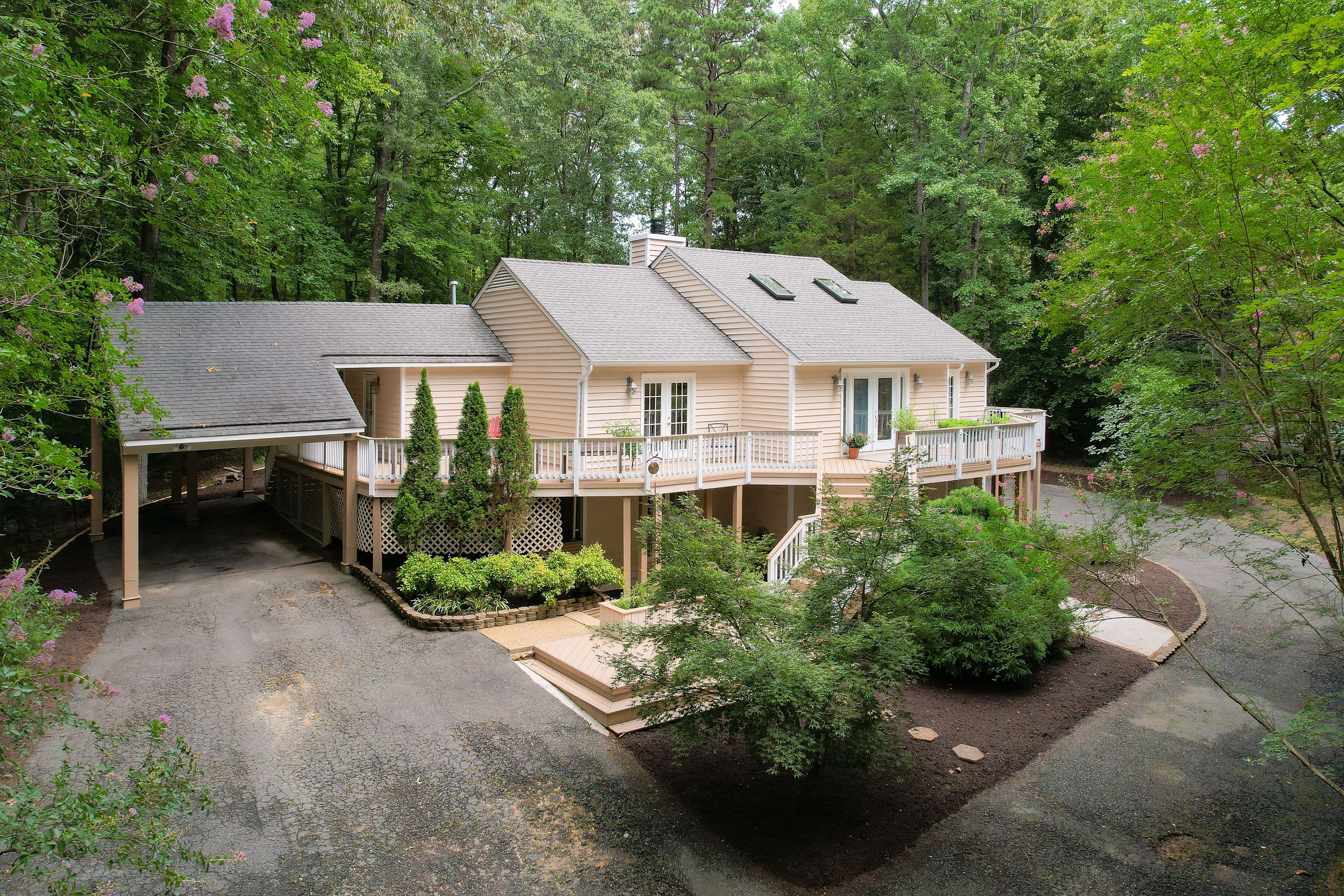 602 Red Maple Drive 