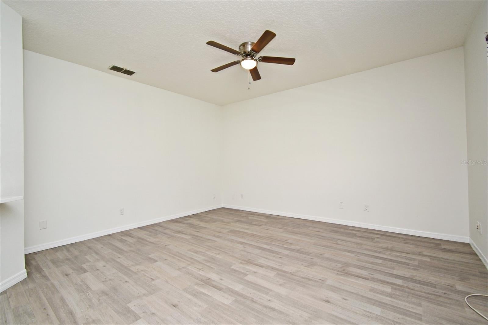 ORLANDO, Florida, 32836, United States, 4 Bedrooms Bedrooms, ,2 BathroomsBathrooms,Residential,For Sale,1922100