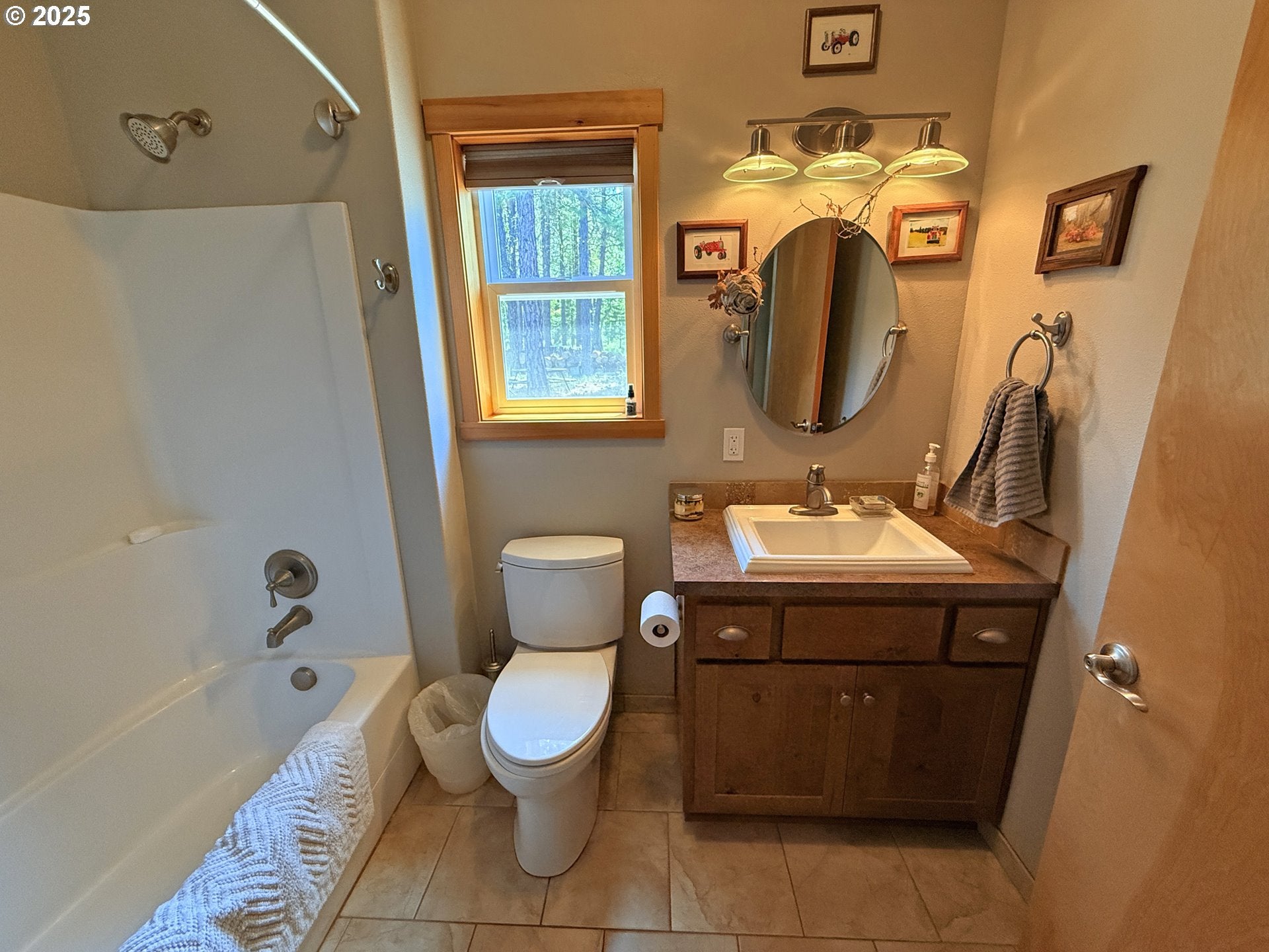 Goldendale, Washington, 98620, United States, 2 Bedrooms Bedrooms, ,2 BathroomsBathrooms,Residential,For Sale,1906644