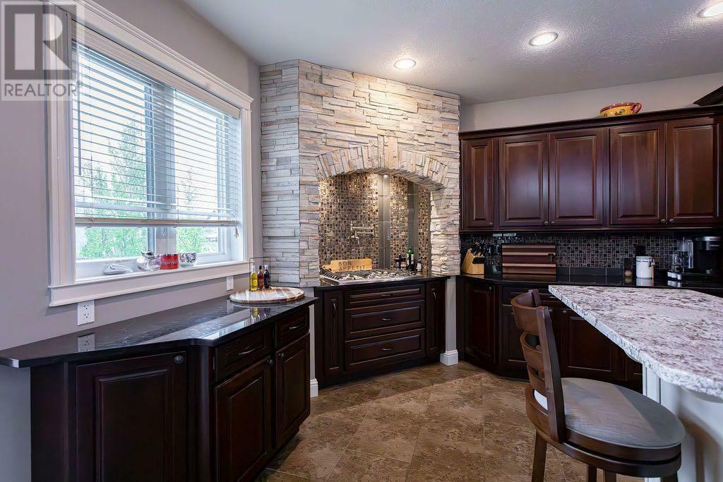 WAINWRIGHT, Alberta, T9W 0A6, CA, 4 Bedrooms Bedrooms, ,5 BathroomsBathrooms,Residential,For Sale,1838525