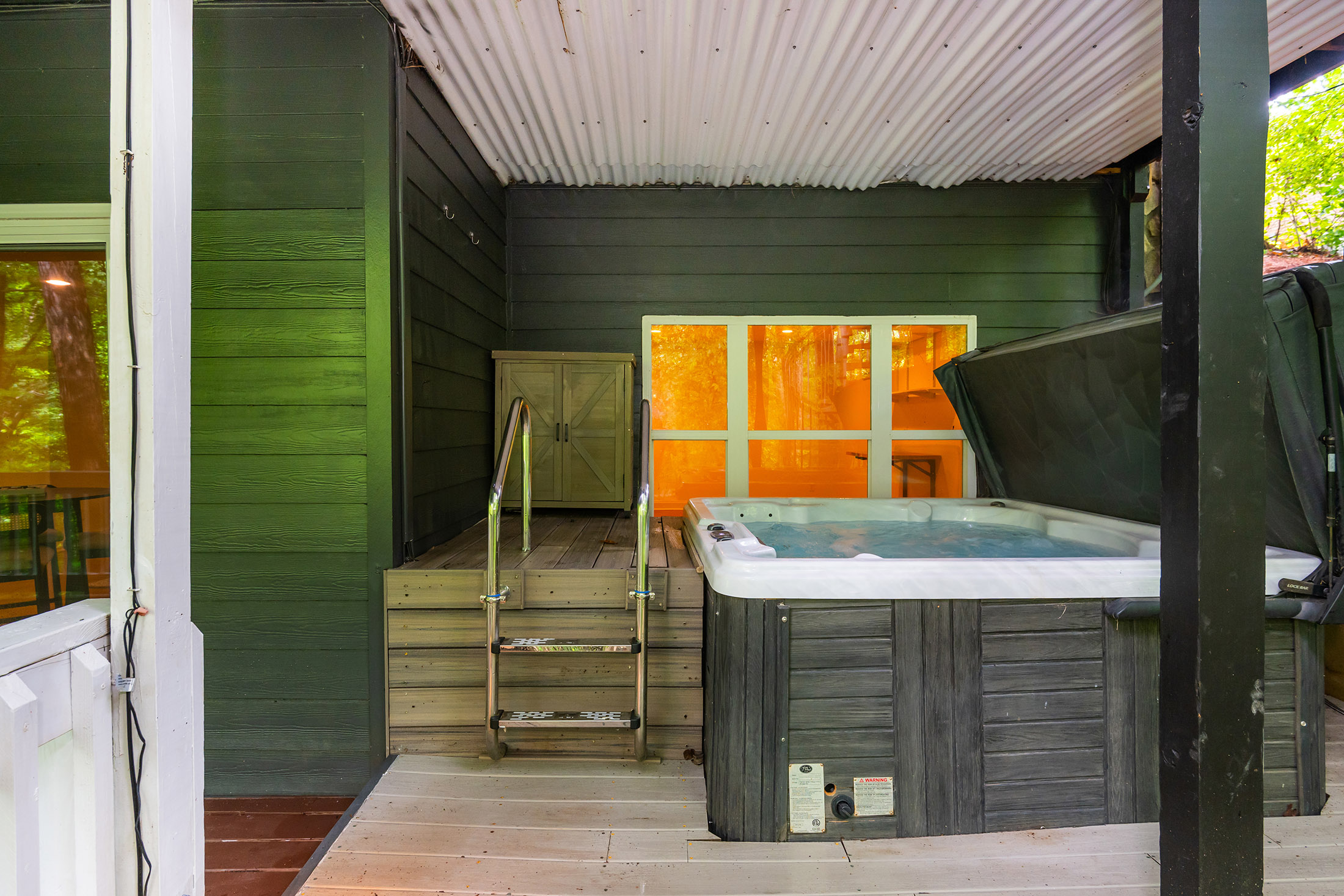  Thoughtfully Renovated Contemporary Home - 物件實景