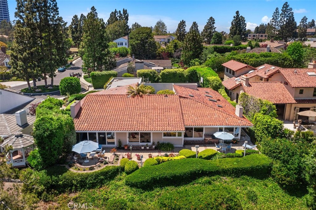 Newport Beach, California, 92660, United States, 7 Bedrooms Bedrooms, ,5 BathroomsBathrooms,Residential,For Sale,1939646