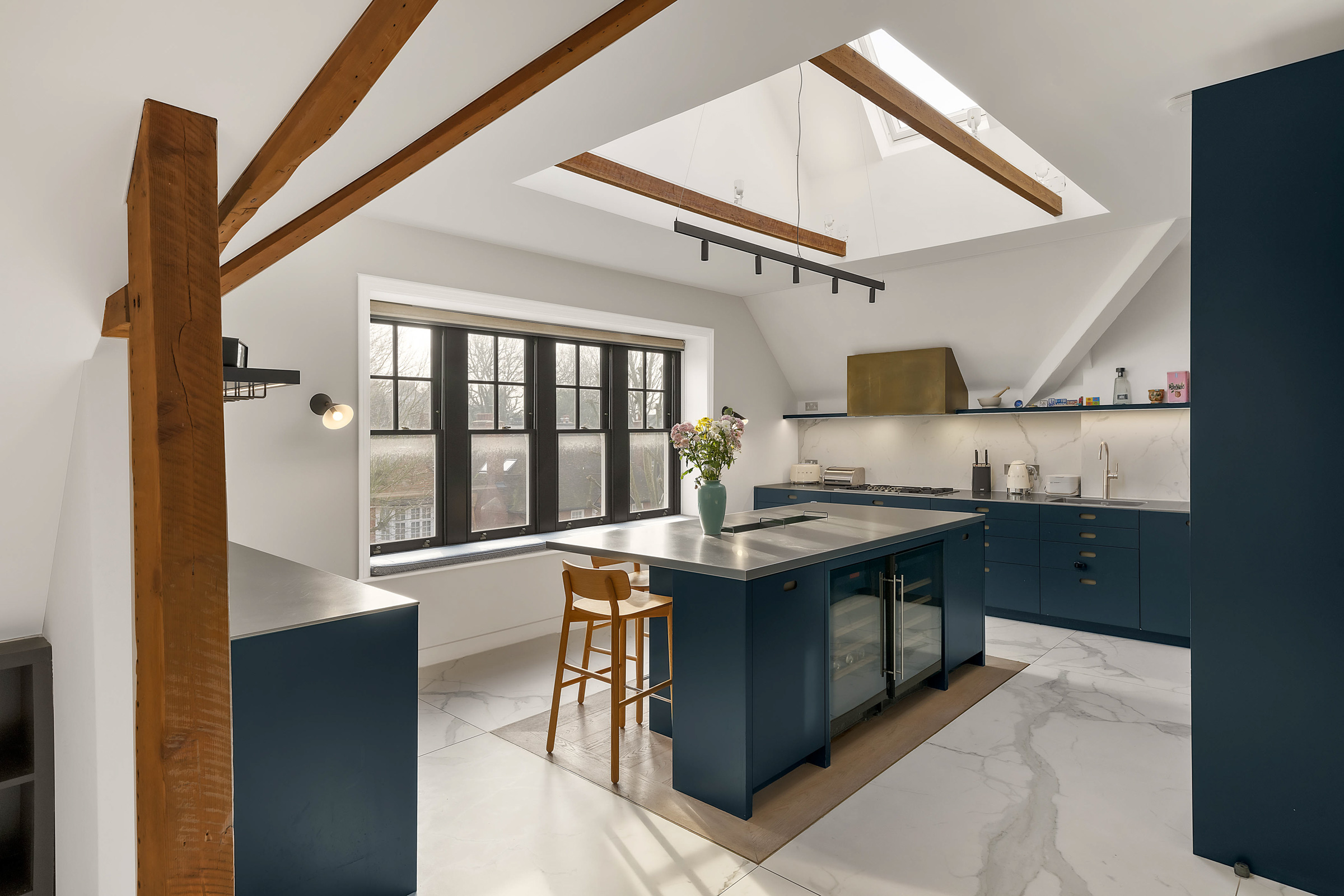  A Design-Led Penthouse Moments from Hampstead Heath - 物件實景