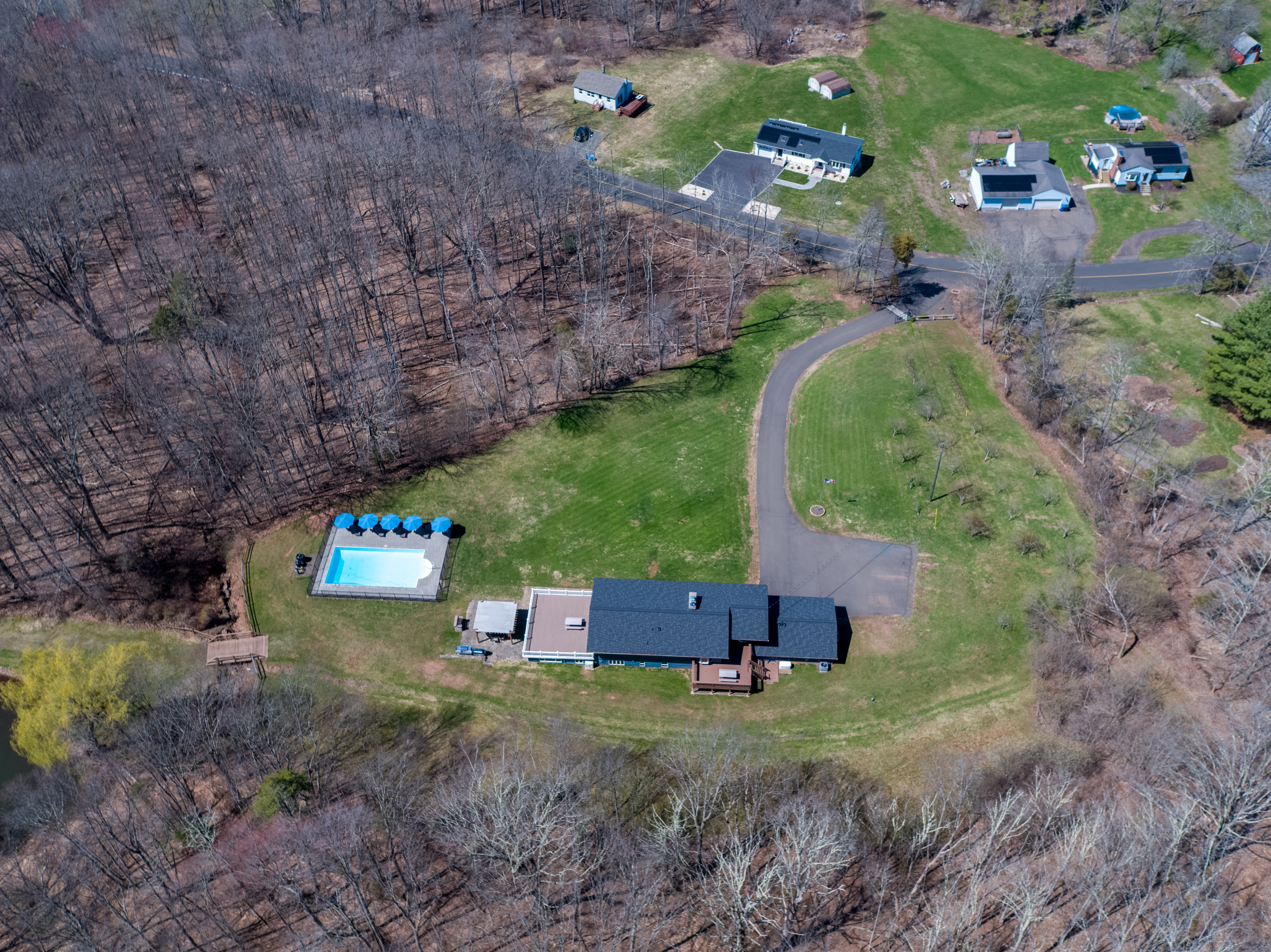  408-r Stage Coach Road - 物件實景