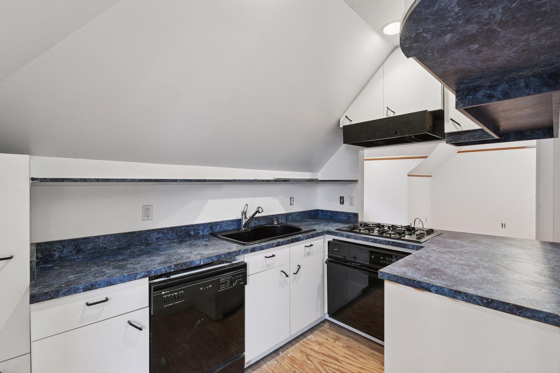 Minneapolis, Minnesota, 55403, United States, ,Residential,For Sale,1948501