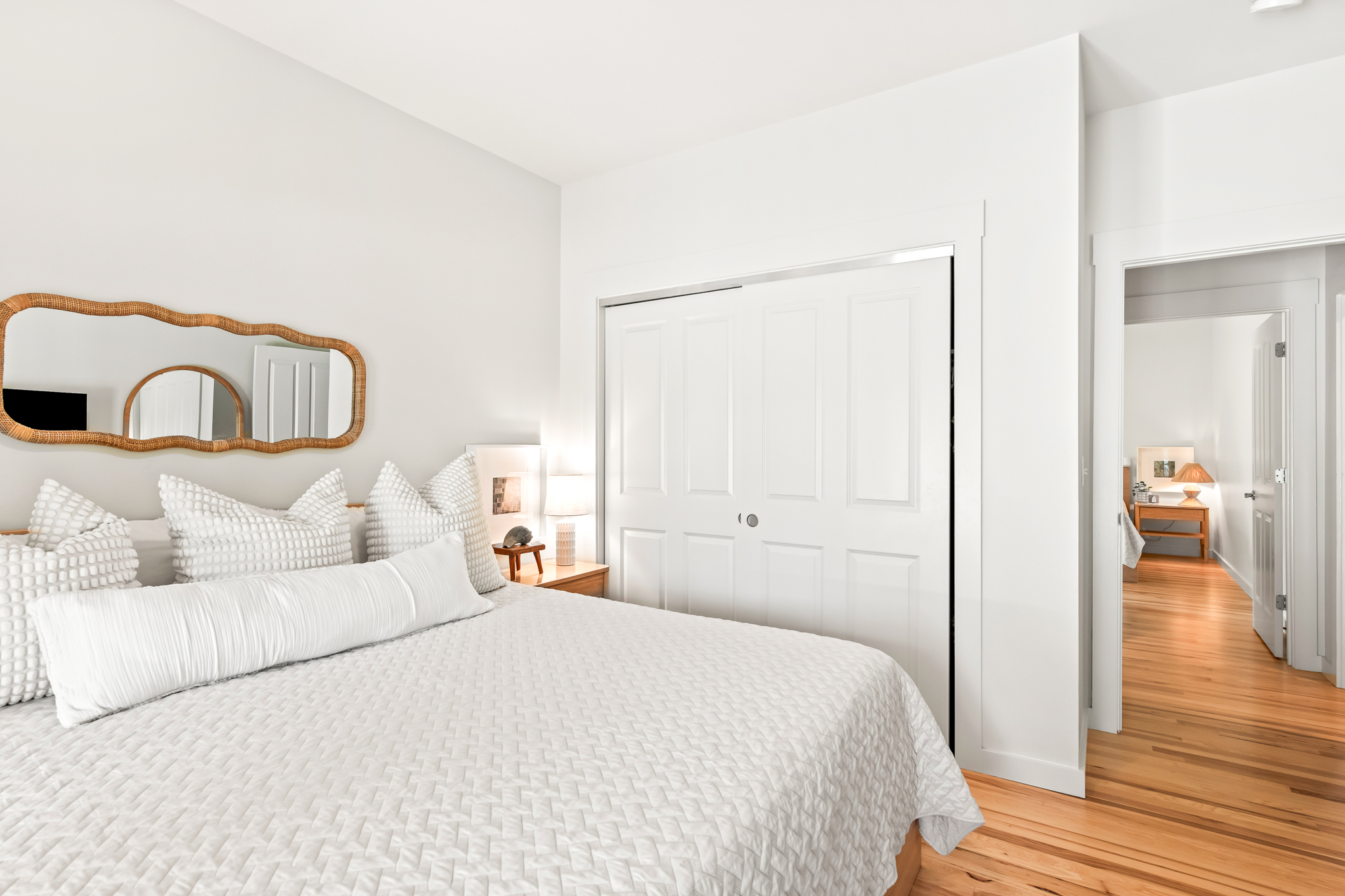  Furnished Coastal Retreat on Over an Acre with Pickleball Court - 物件實景