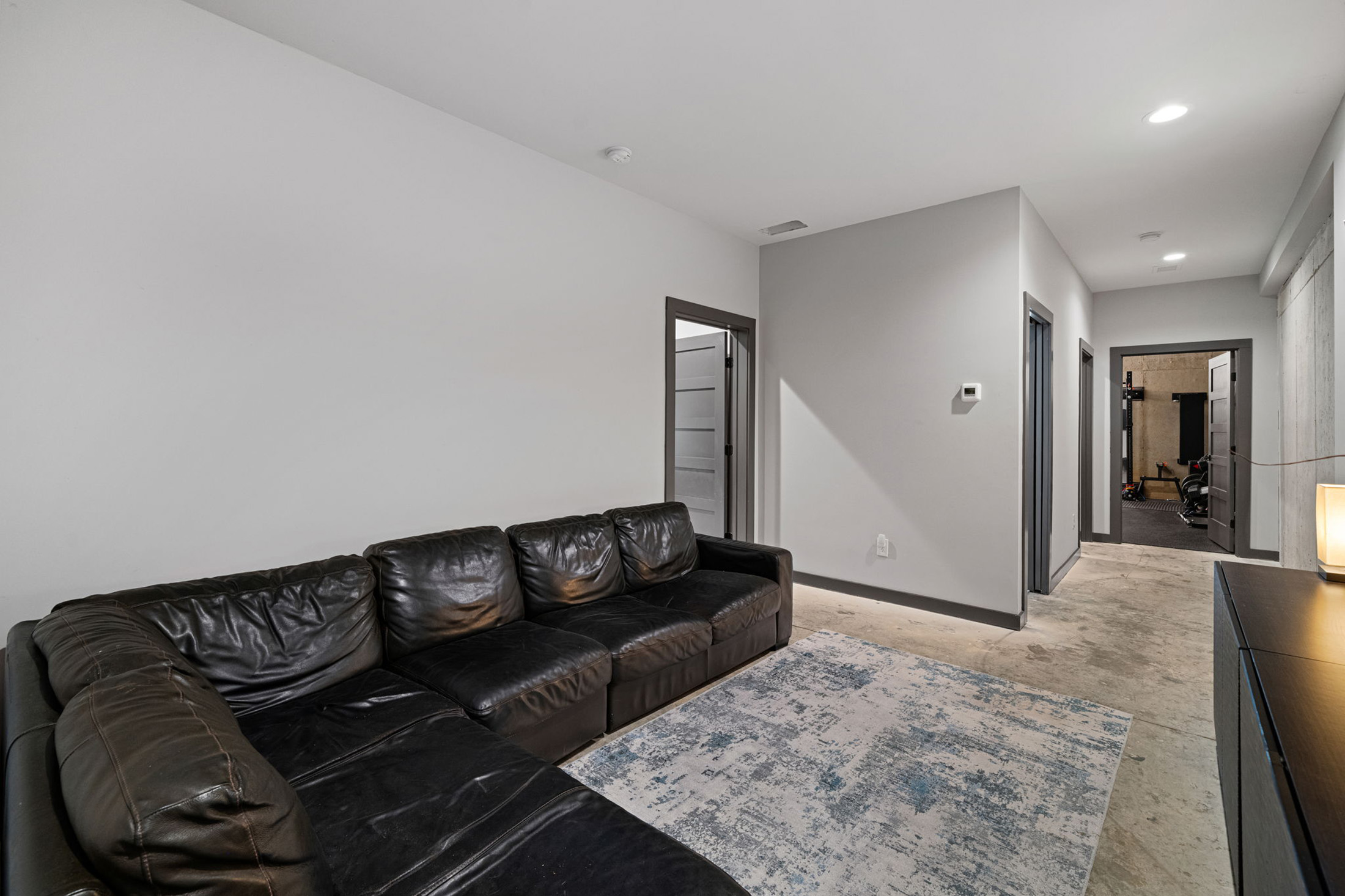  Modern Luxury Meets Nature in the Heart of Roswell - 物件實景