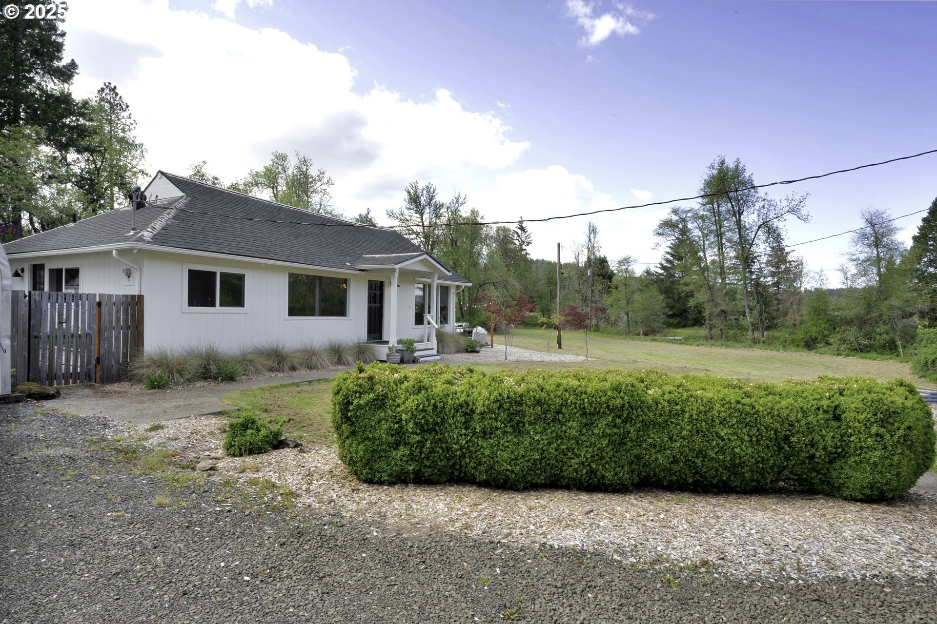 Roseburg, Oregon, 97471, United States, 3 Bedrooms Bedrooms, ,2 BathroomsBathrooms,Residential,For Sale,1793843
