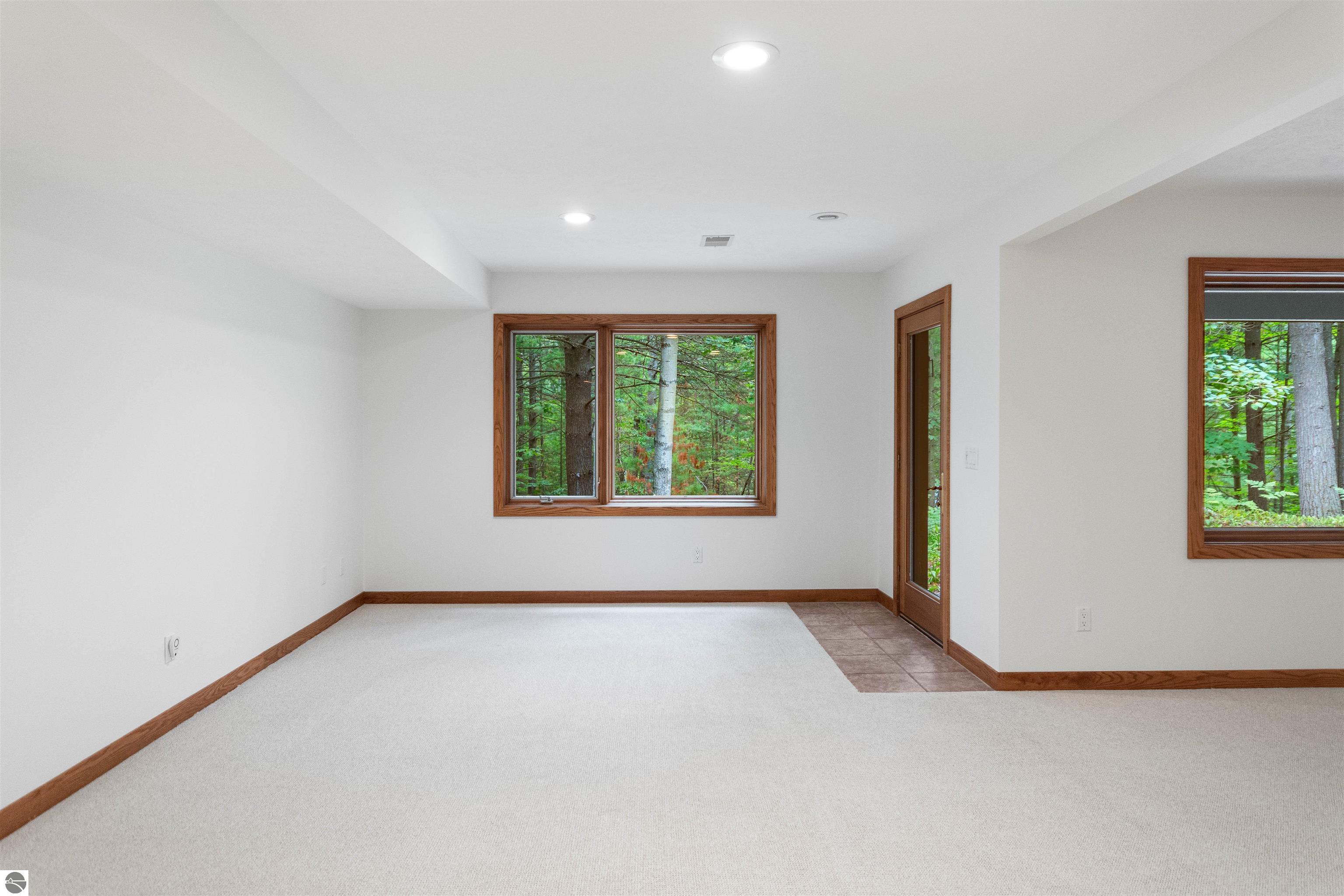 Traverse City, Michigan, 49686, United States, 3 Bedrooms Bedrooms, ,3 BathroomsBathrooms,Residential,For Sale,1942277