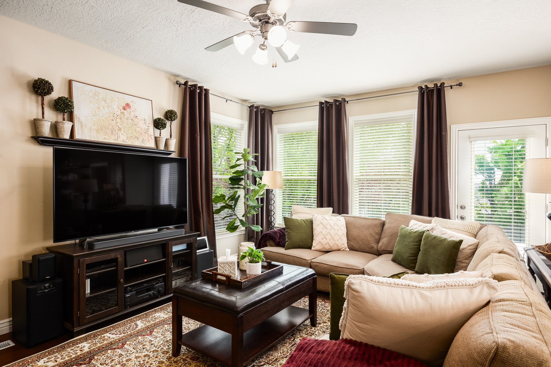  Rare North Shore Gem on One of Daybreak