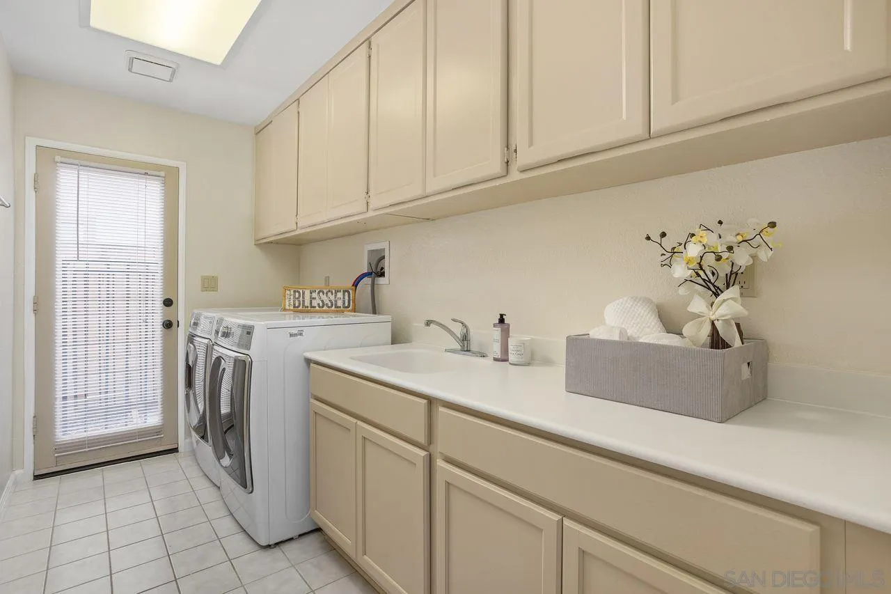 San Diego, California, 92129, United States, 4 Bedrooms Bedrooms, ,3 BathroomsBathrooms,Residential,For Sale,1847316