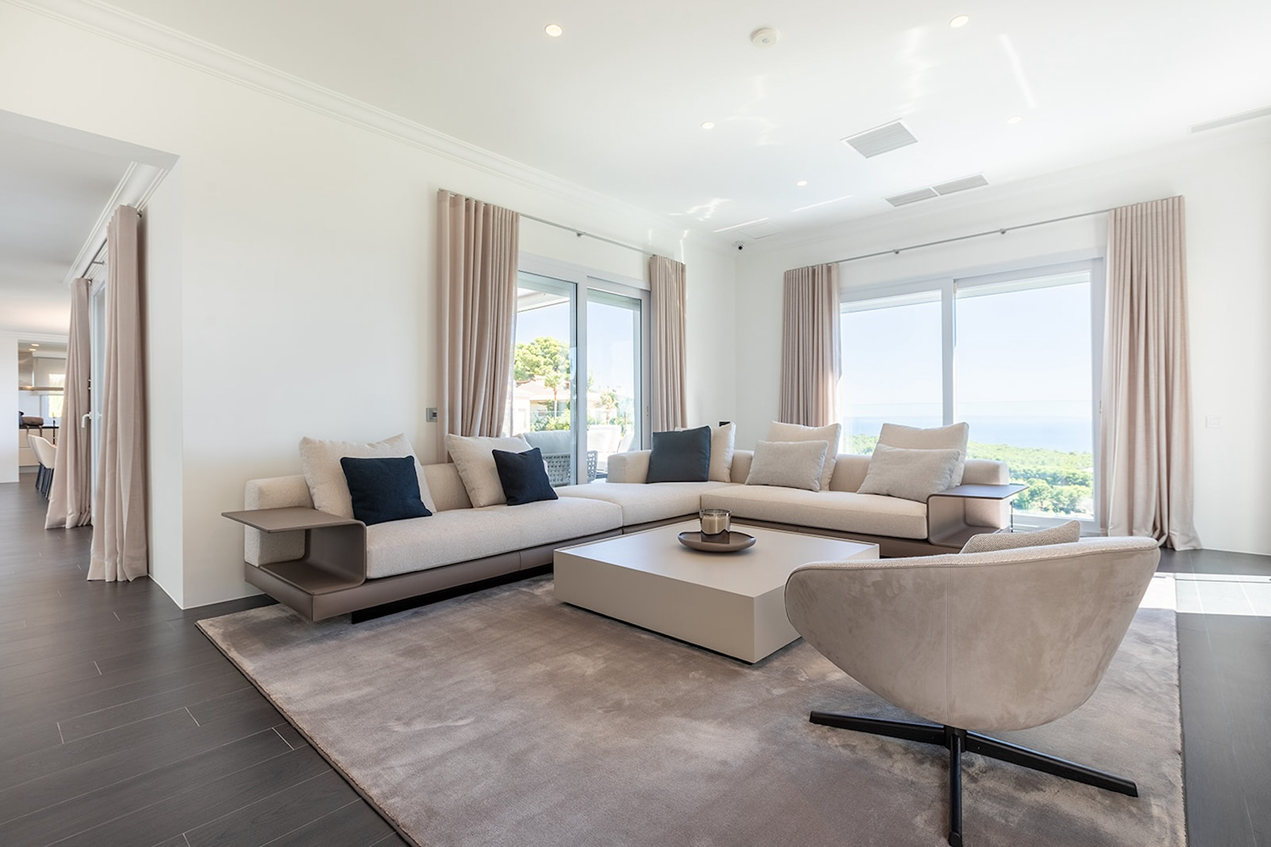  Mediterranean villa with pool and sea views in Bendinat - 物件實景