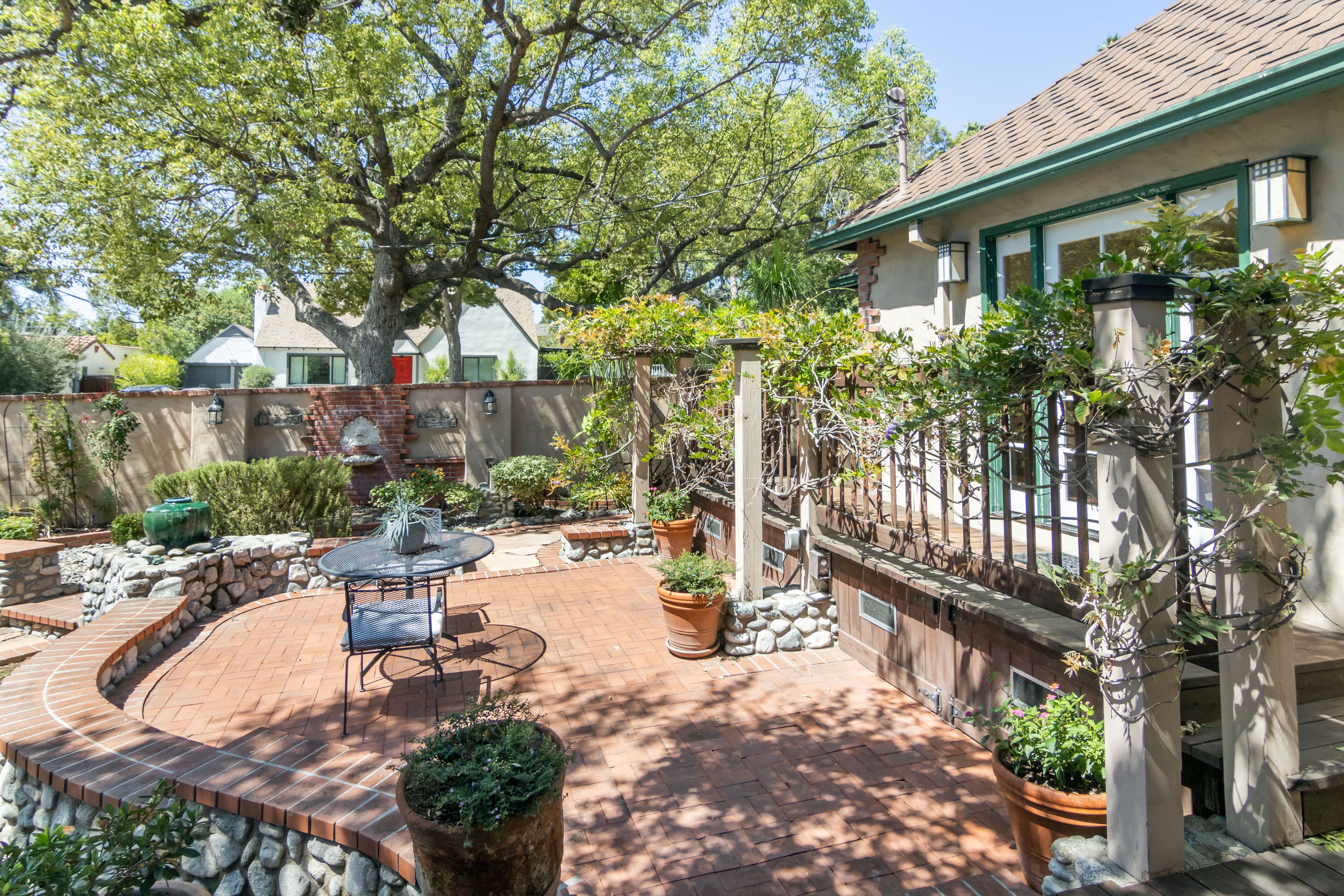  Charming 1929 English Revival on a Premier Pasadena Corner Lot - 物件實景