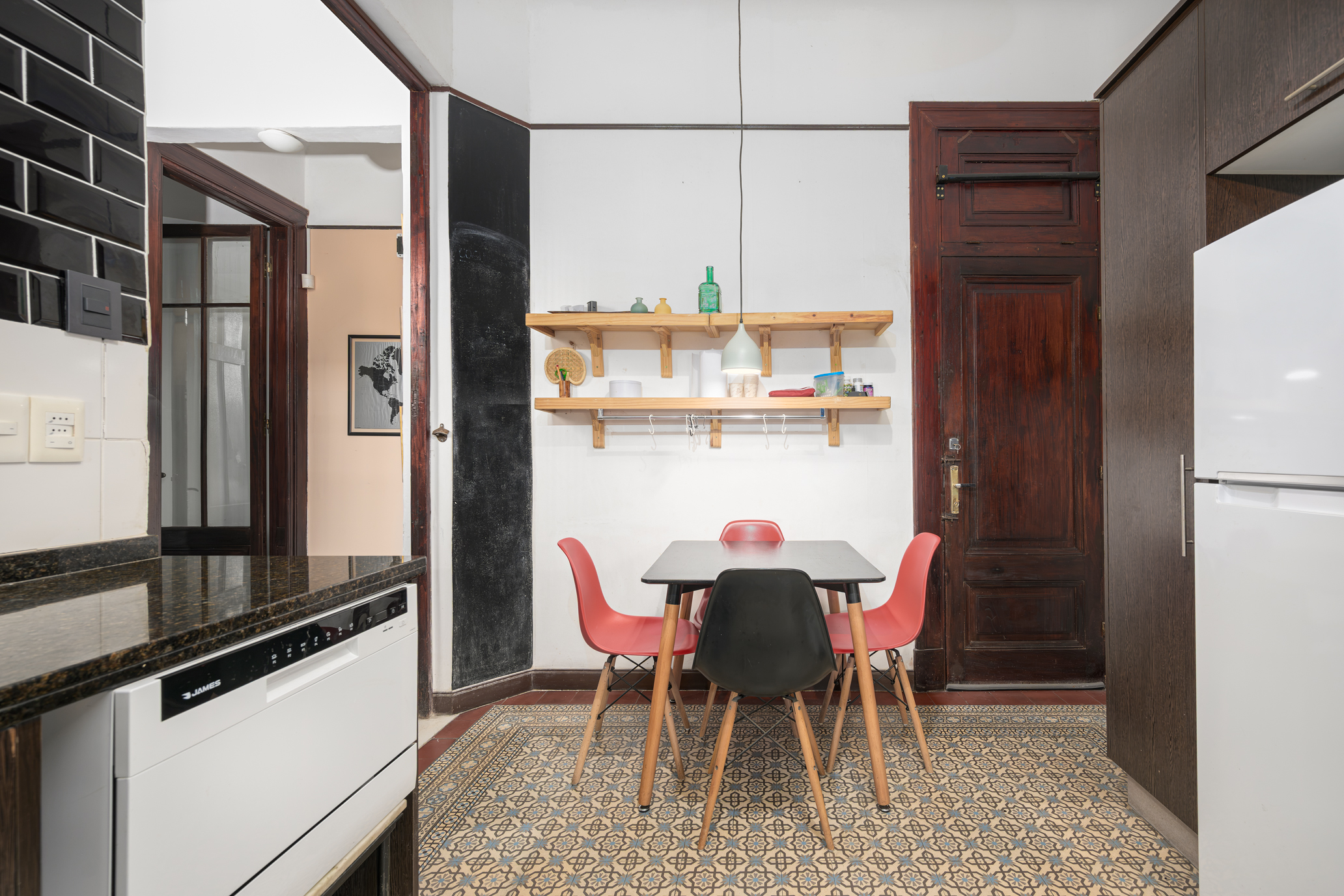  Classic 4 bedroom apartment - 物件實景