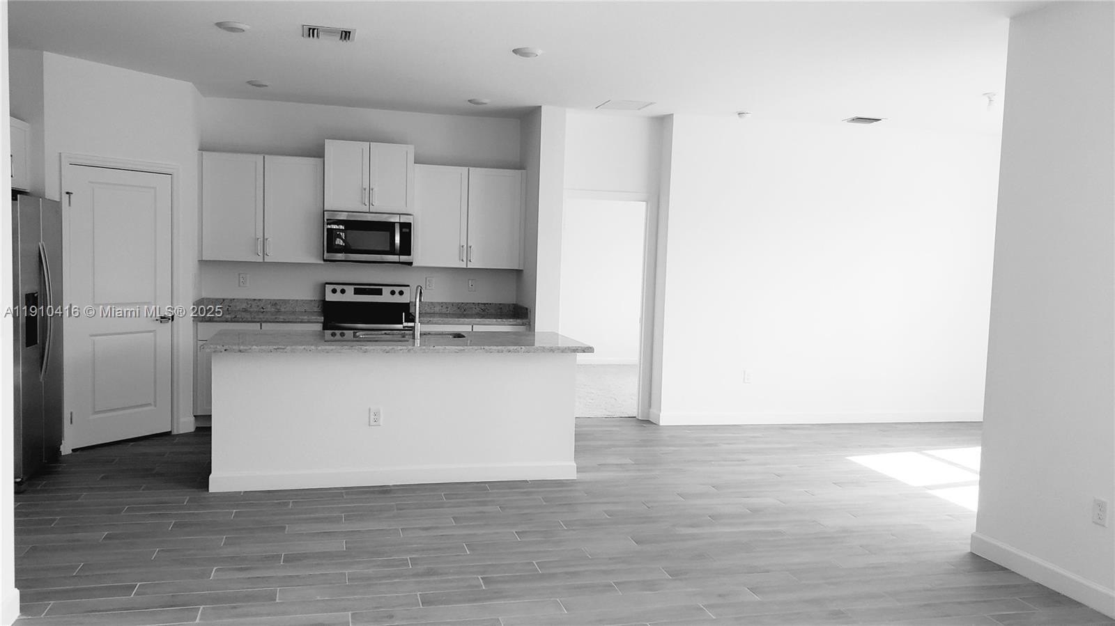 Homestead, Florida, 33032, United States, 3 Bedrooms Bedrooms, ,2 BathroomsBathrooms,Residential,For Sale,1989863