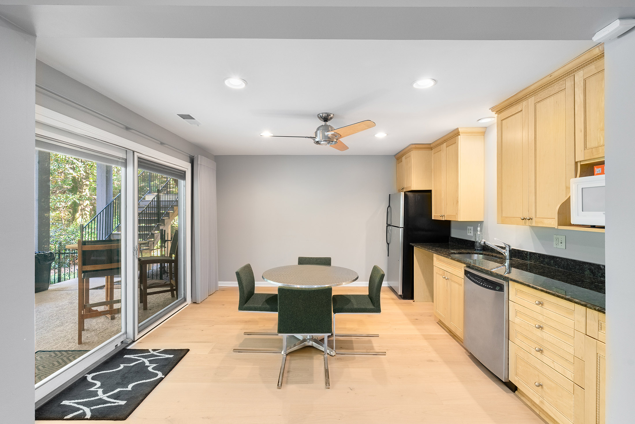  Expanded and Renovated Contemporary Vinings Home - 物件實景