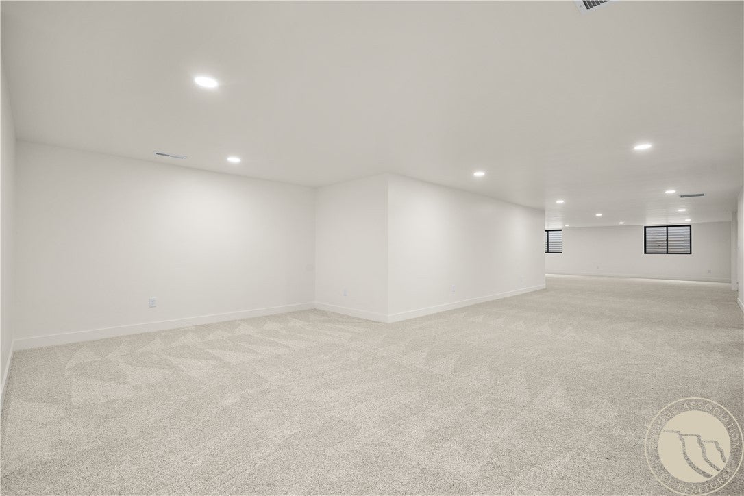 Billings, Montana, 59106, United States, 4 Bedrooms Bedrooms, ,6 BathroomsBathrooms,Residential,For Sale,2048624