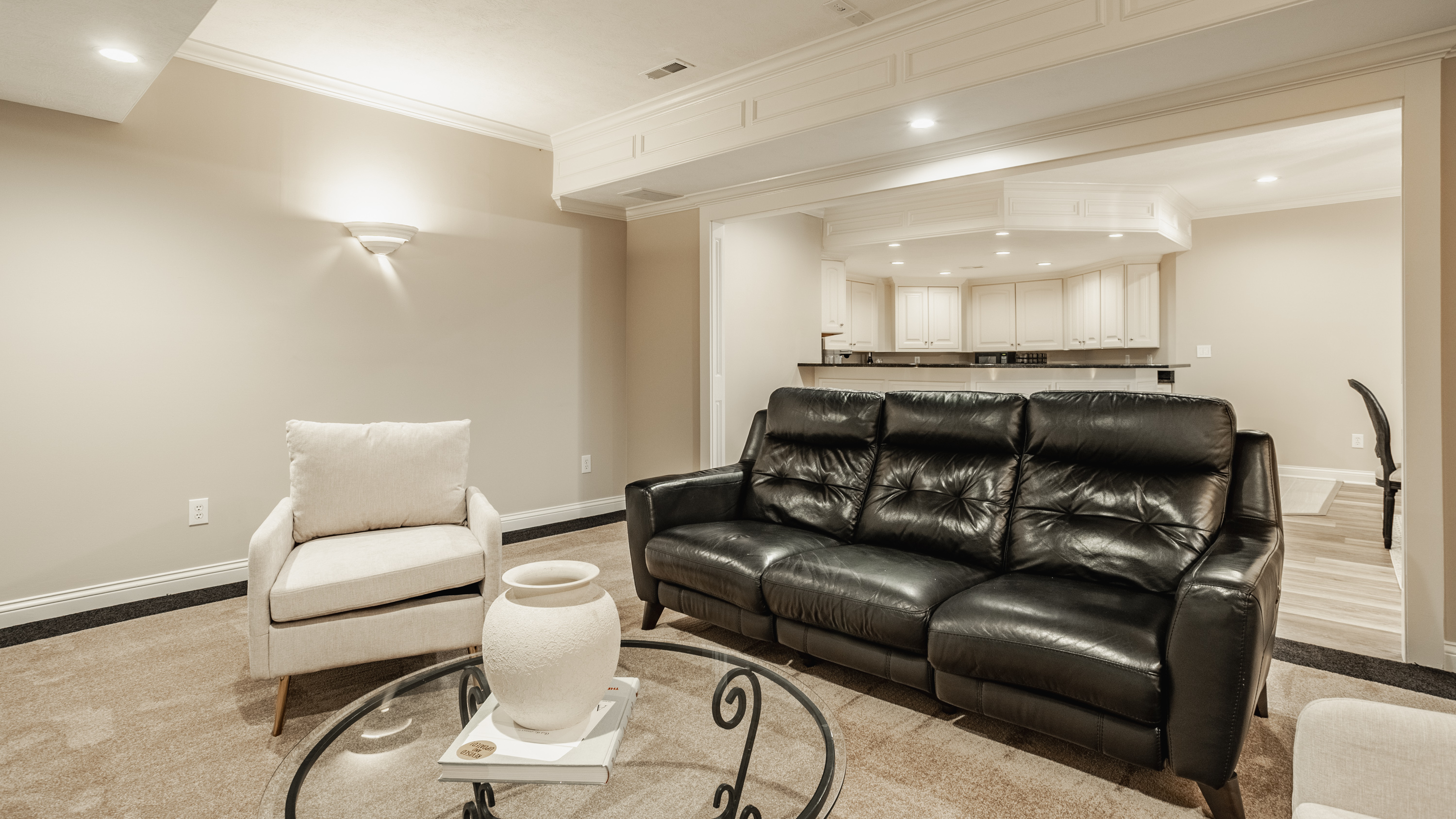  Exceptional West Carmel Home with Resort-Caliber Backyard - 物件實景
