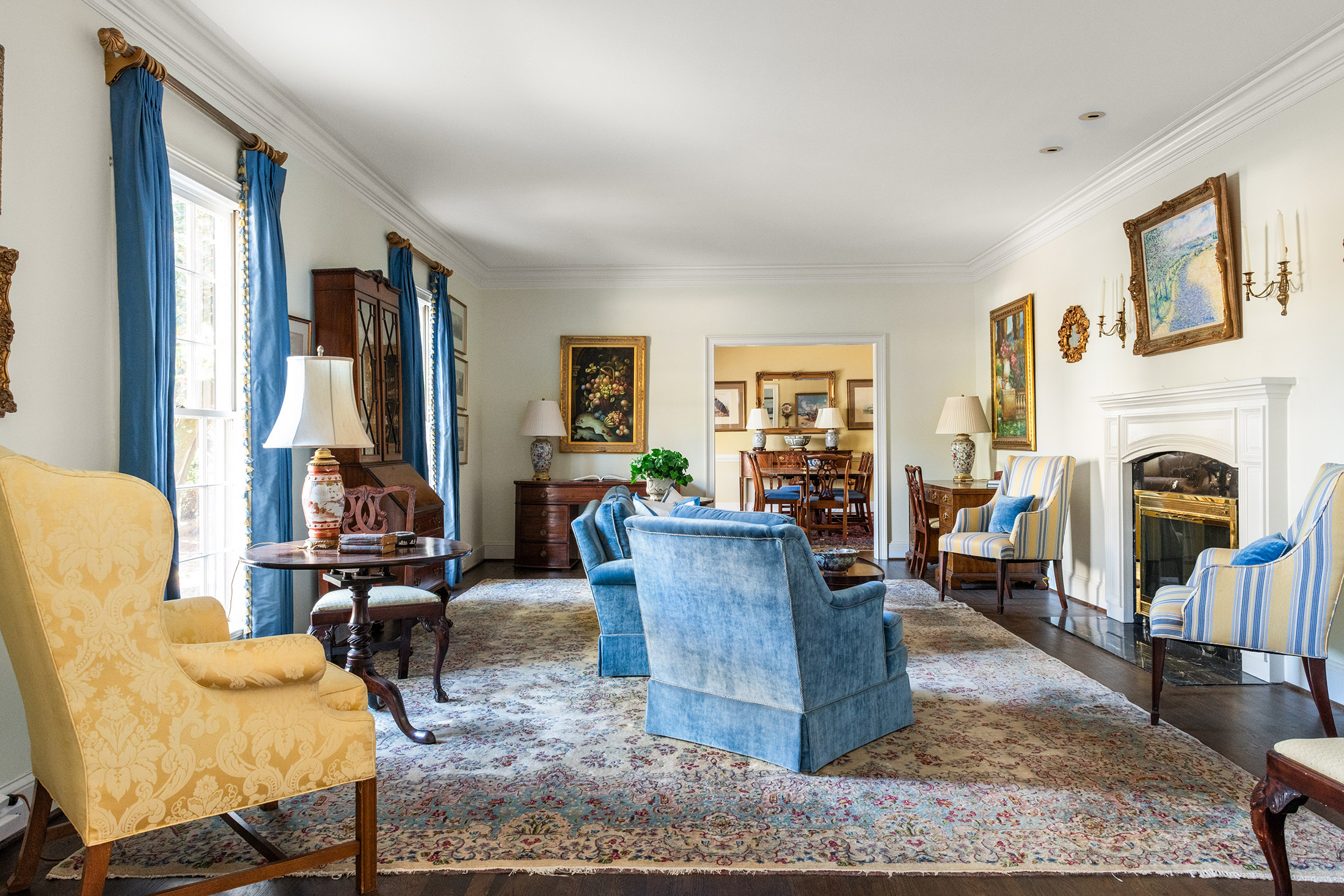  Elegant Traditional Home in Buckhead