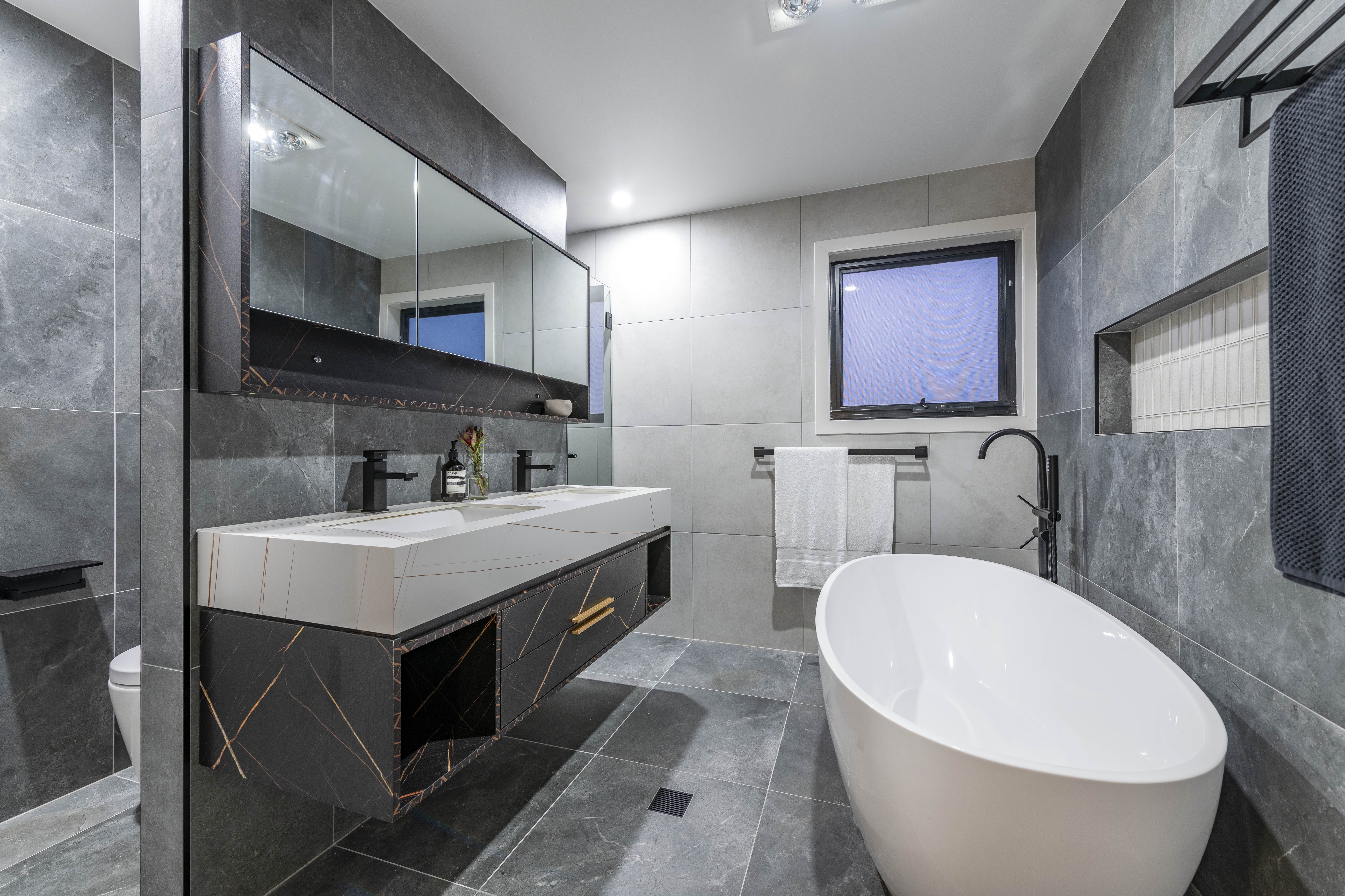  A Refined Family Home Offering Modern Comfort And Lifestyle Ease - 物件實景
