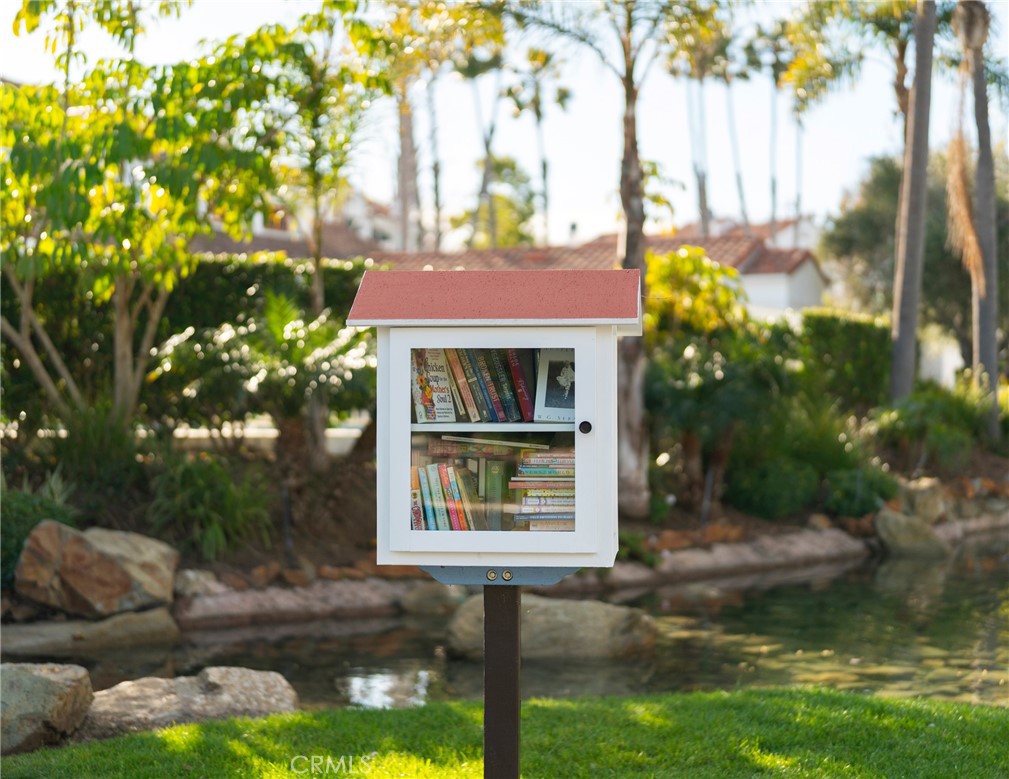 Huntington Beach, California, 92648, United States, 4 Bedrooms Bedrooms, ,3 BathroomsBathrooms,Residential,For Sale,1989716