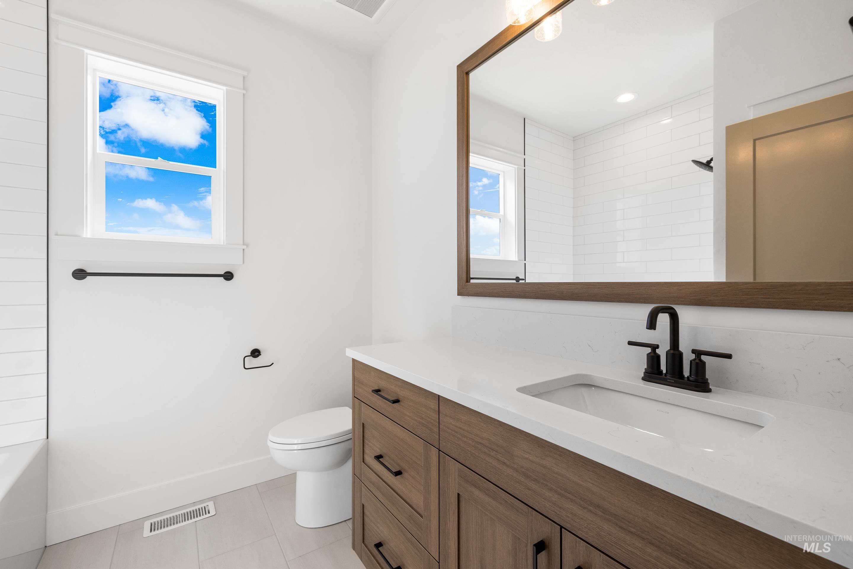 Kuna, Idaho, 83634, United States, 3 Bedrooms Bedrooms, ,Residential,For Sale,1989227