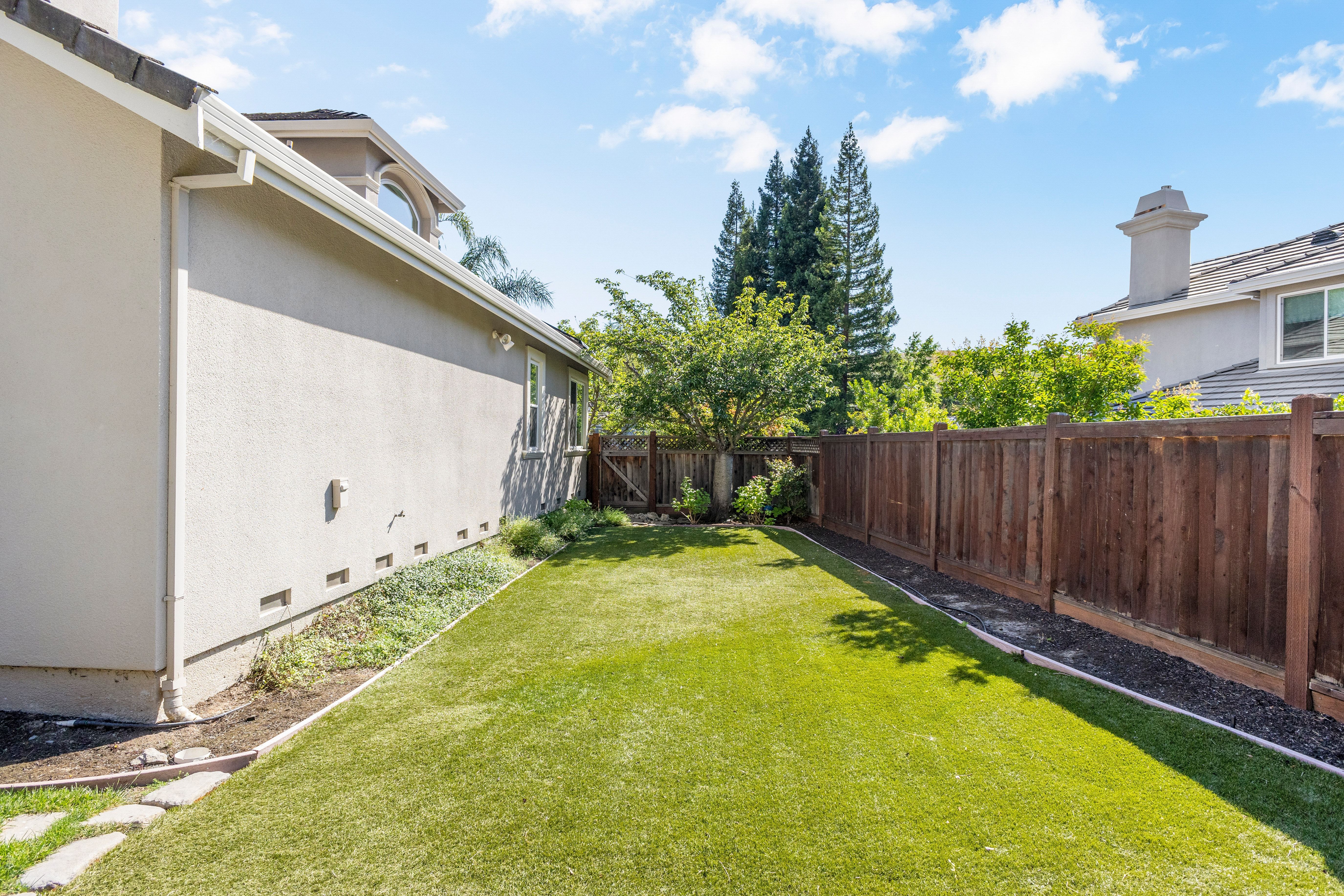  Exceptional Northridge Estates Home on Expansive Private Lot - 物件實景