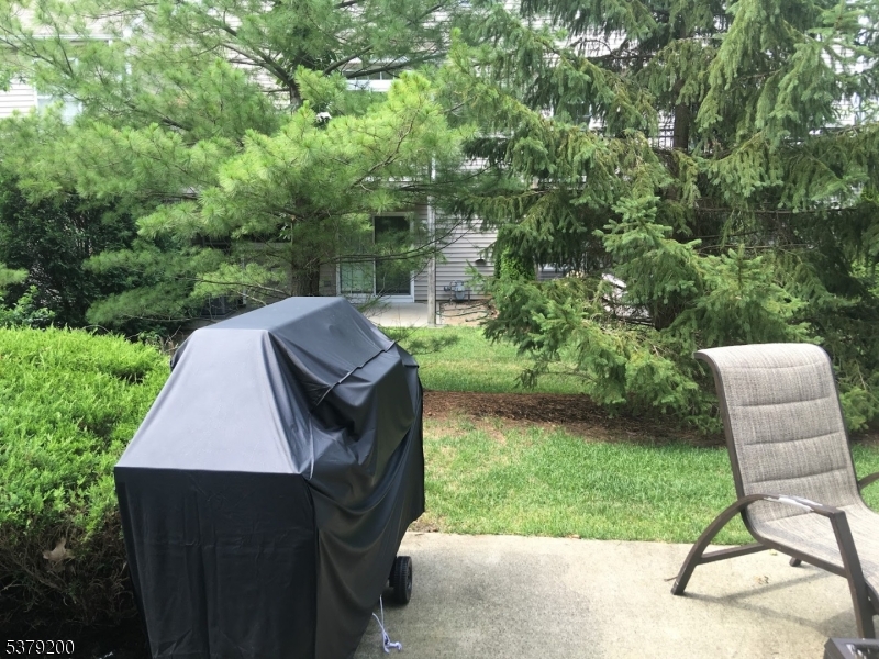 Marlboro Twp., New Jersey, 07751, United States, 3 Bedrooms Bedrooms, ,3 BathroomsBathrooms,Residential,For Sale,1919830