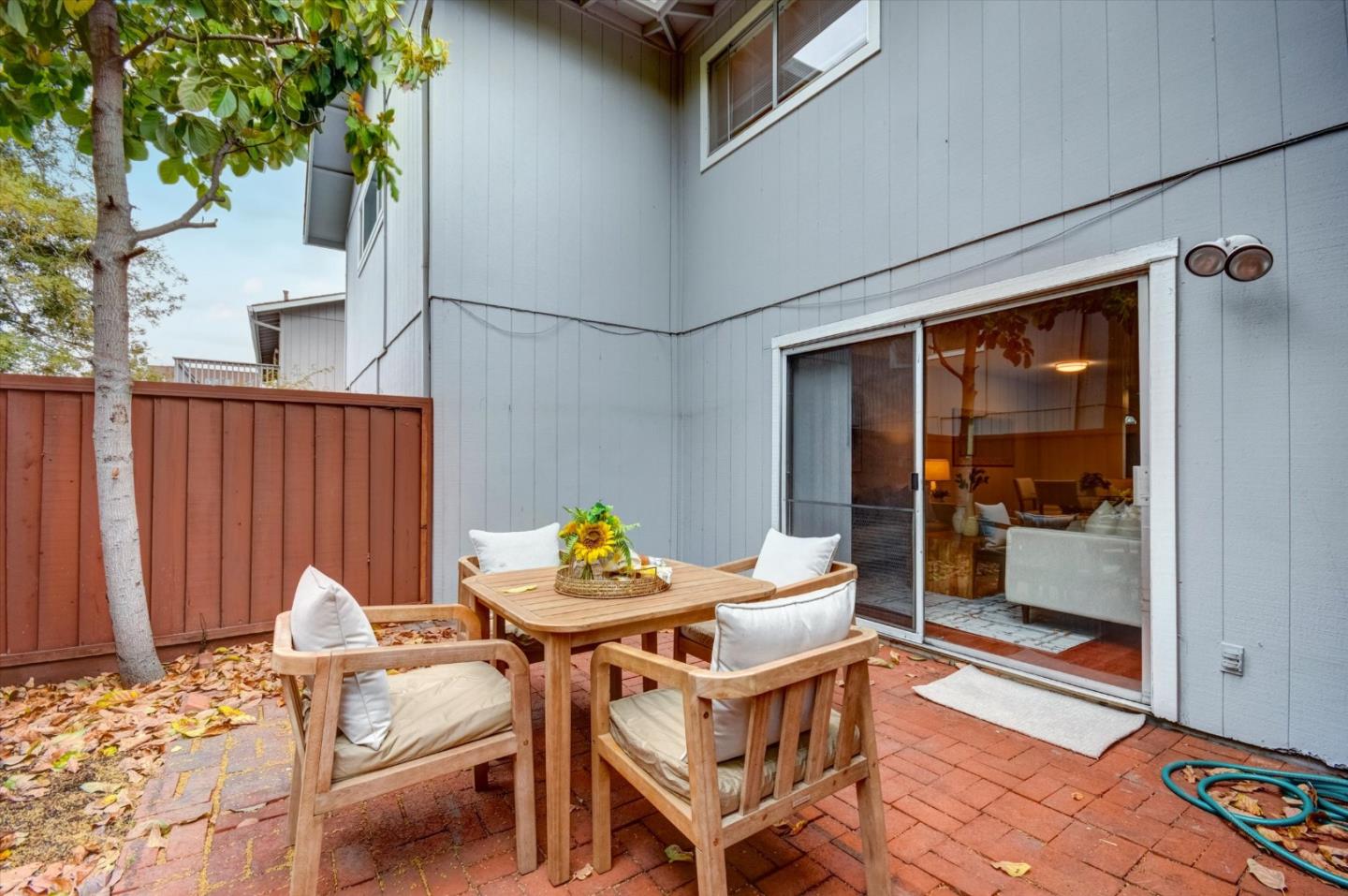 Sunnyvale, California, 94086, United States, 3 Bedrooms Bedrooms, ,2 BathroomsBathrooms,Residential,For Sale,1847517